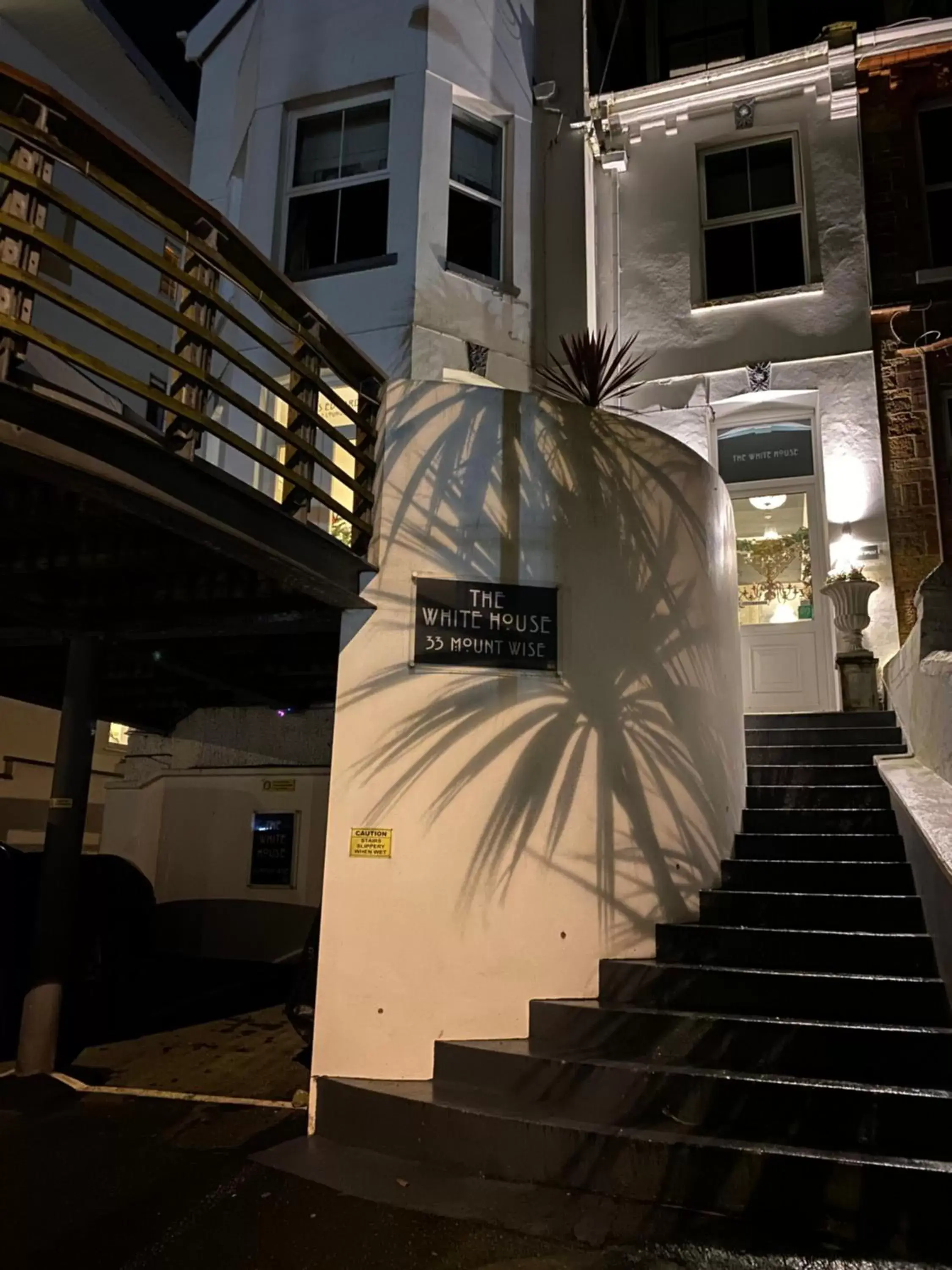 Facade/entrance, Property Building in The White House Hotel