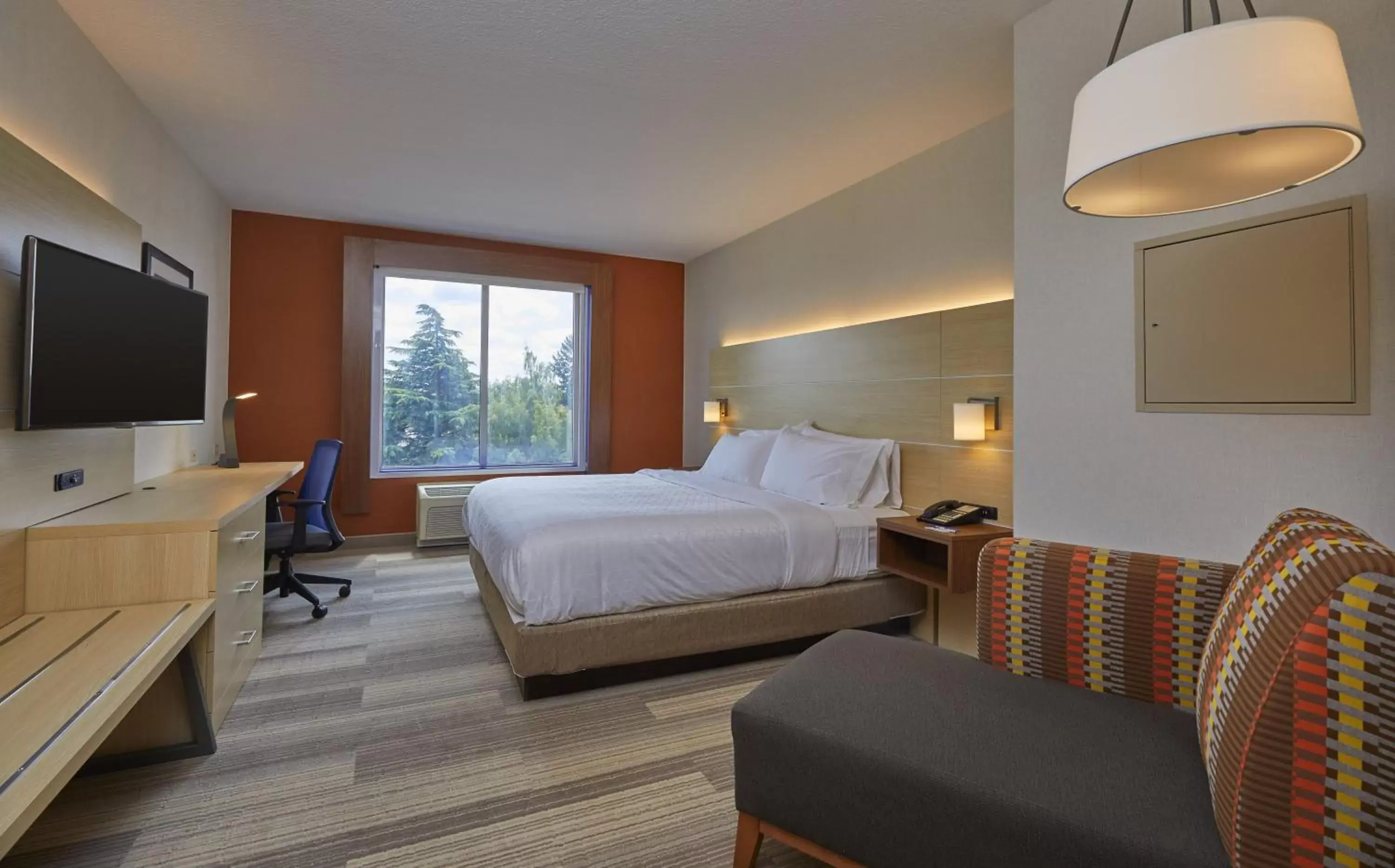 Bed in Holiday Inn Express : Eugene - Springfield, an IHG Hotel