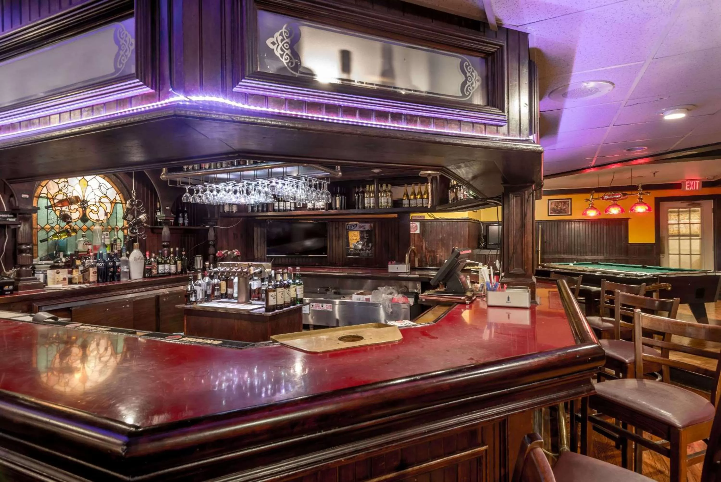 Lounge or bar in Ramada by Wyndham Groton Mystic