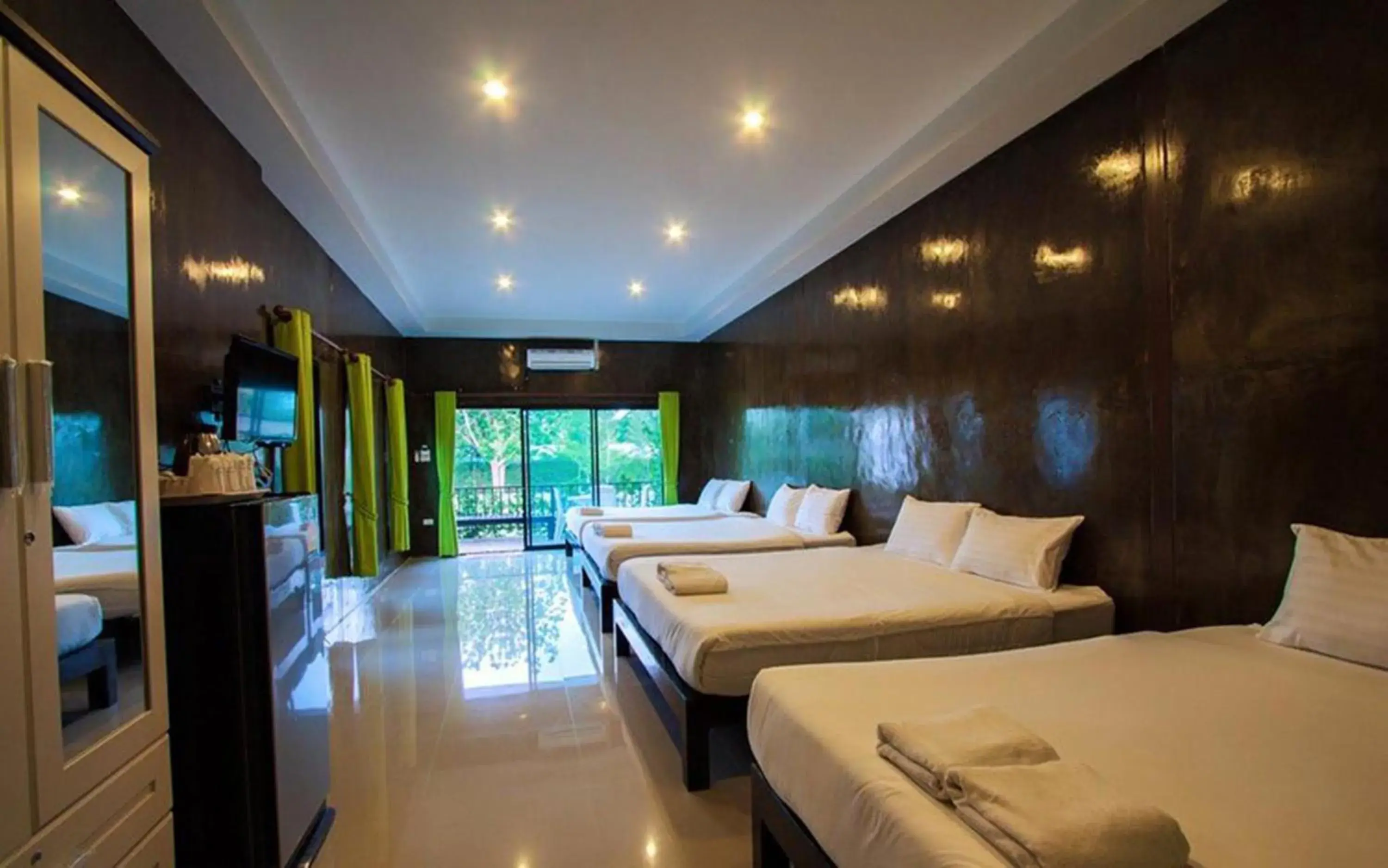 Bedroom in Pranburi Cabana Resort