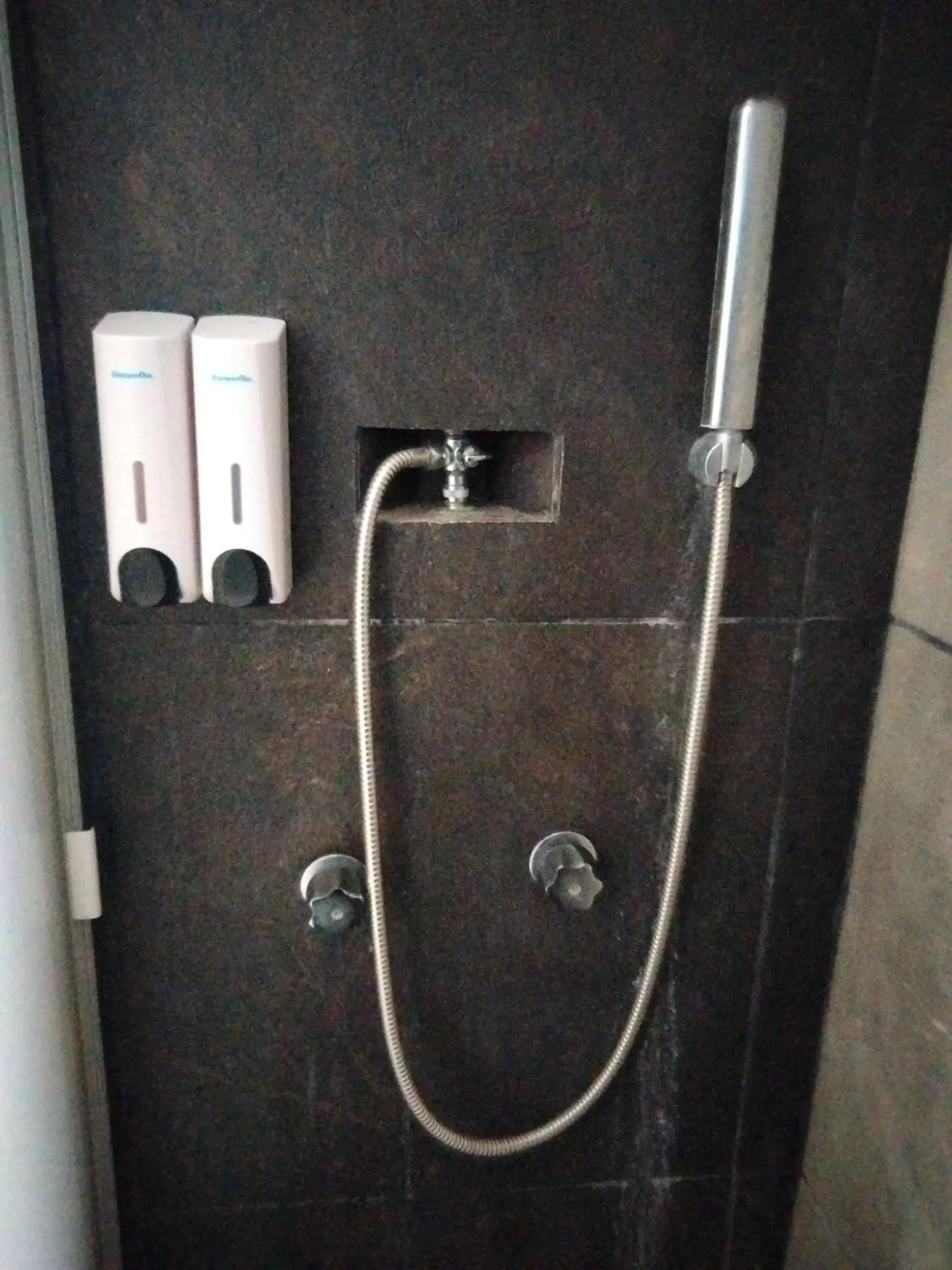 Shower, Bathroom in Abitare Durango By Grupo Salazar