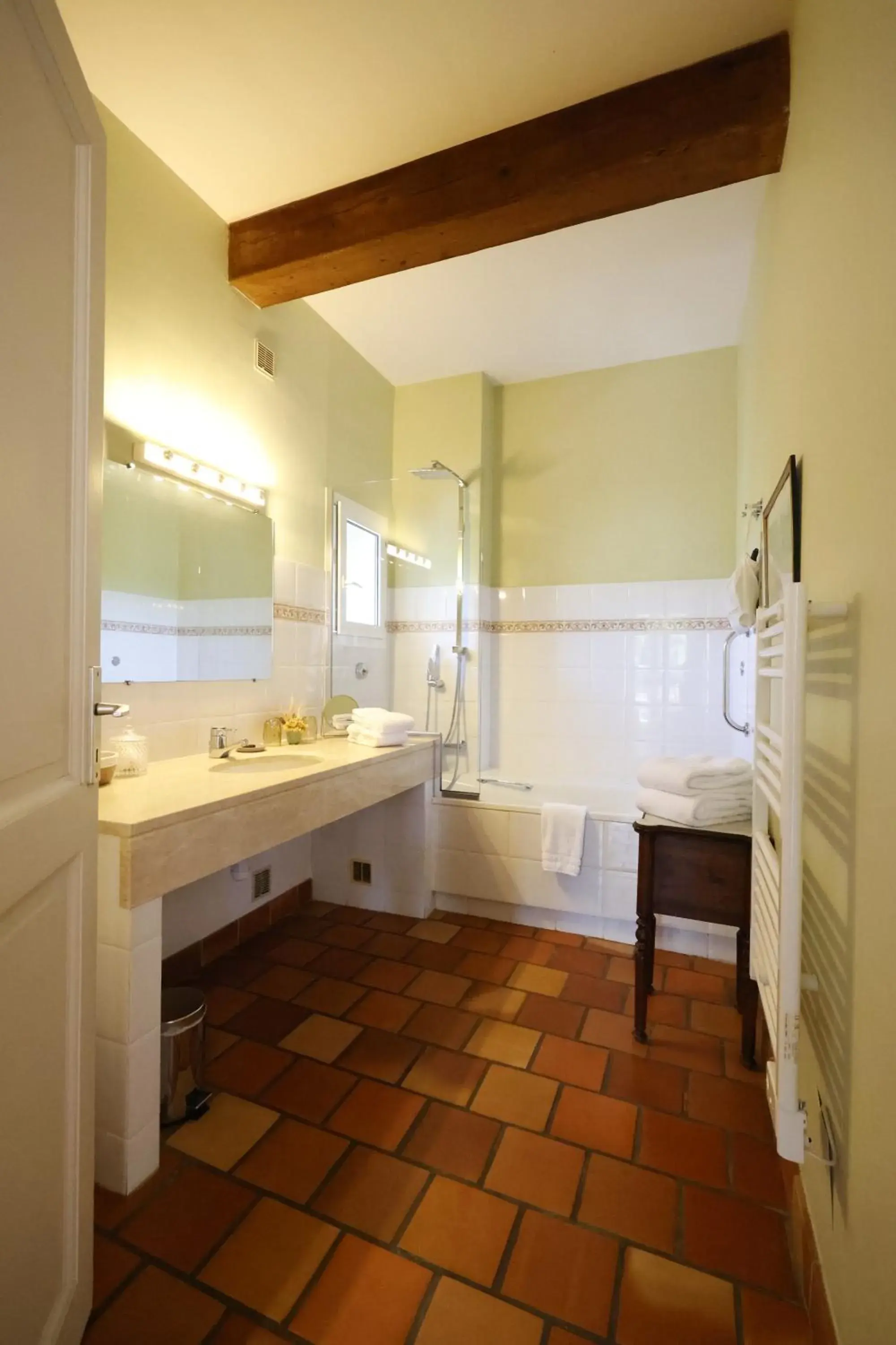 Bathroom in Hotel Le Mas Trilles