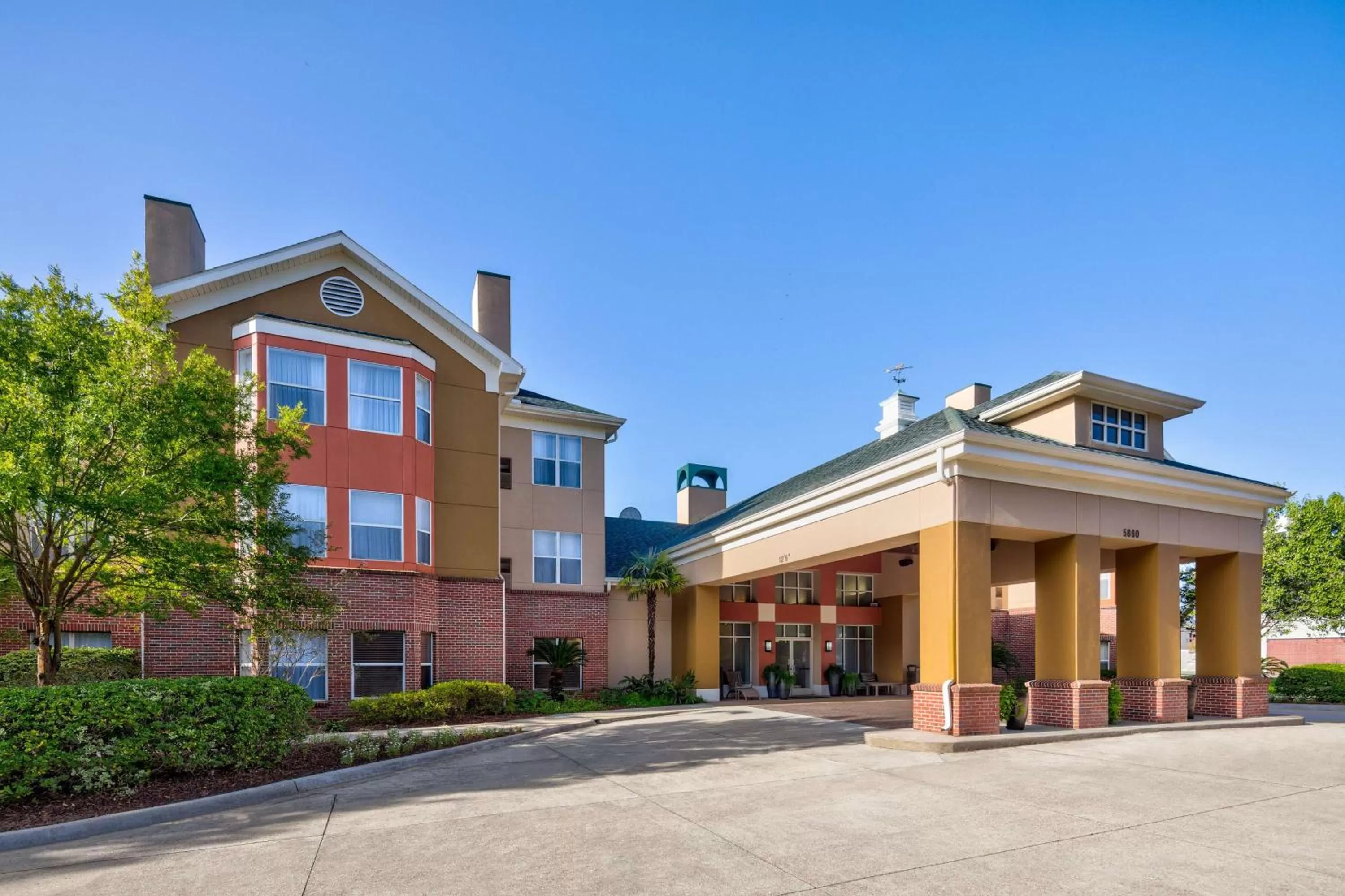 Property building in Homewood Suites by Hilton Baton Rouge
