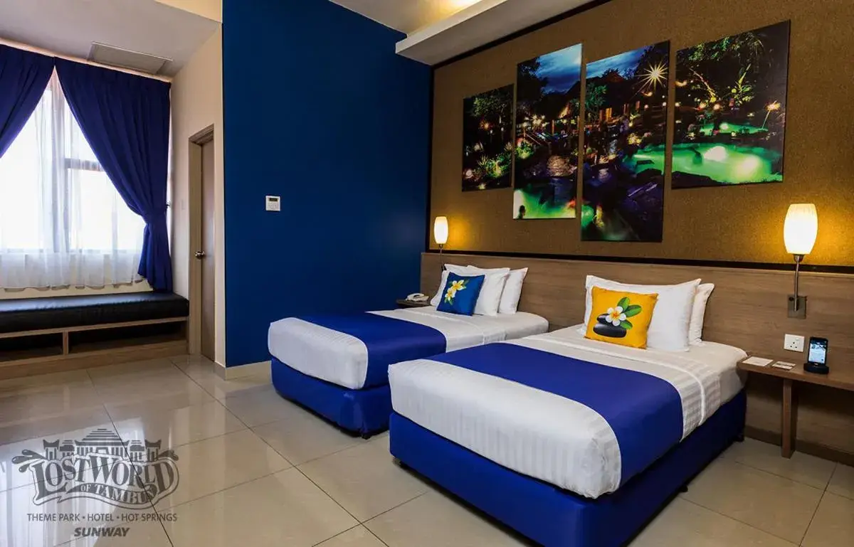 Bedroom, Bed in Sunway Lost World Hotel