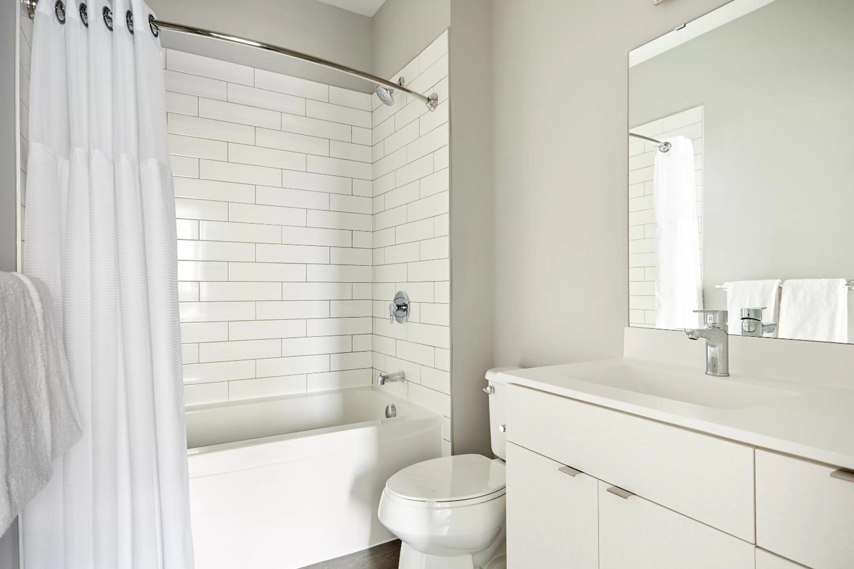 Bathroom in Sonder at LUNA