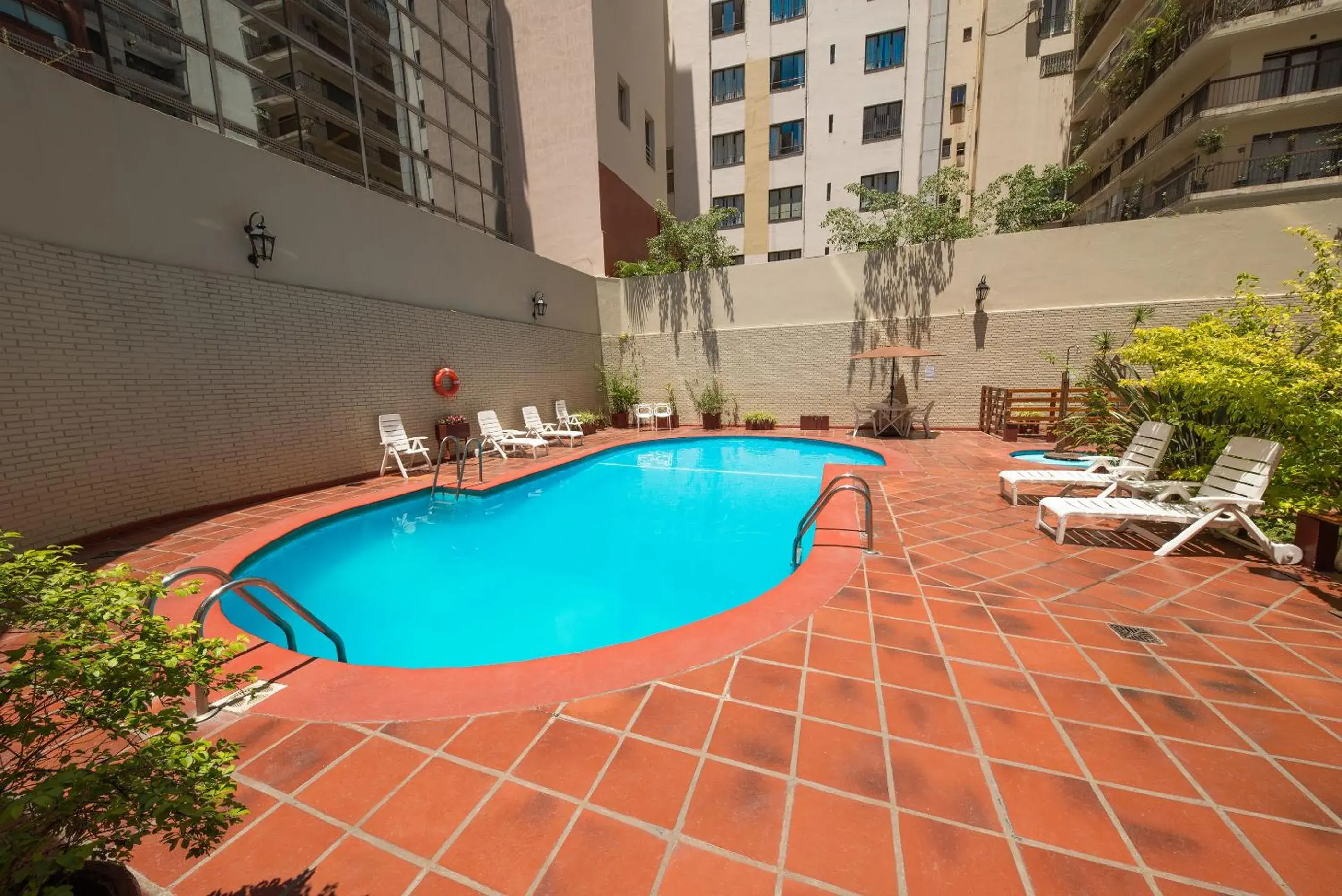 Swimming Pool in Suipacha Suites