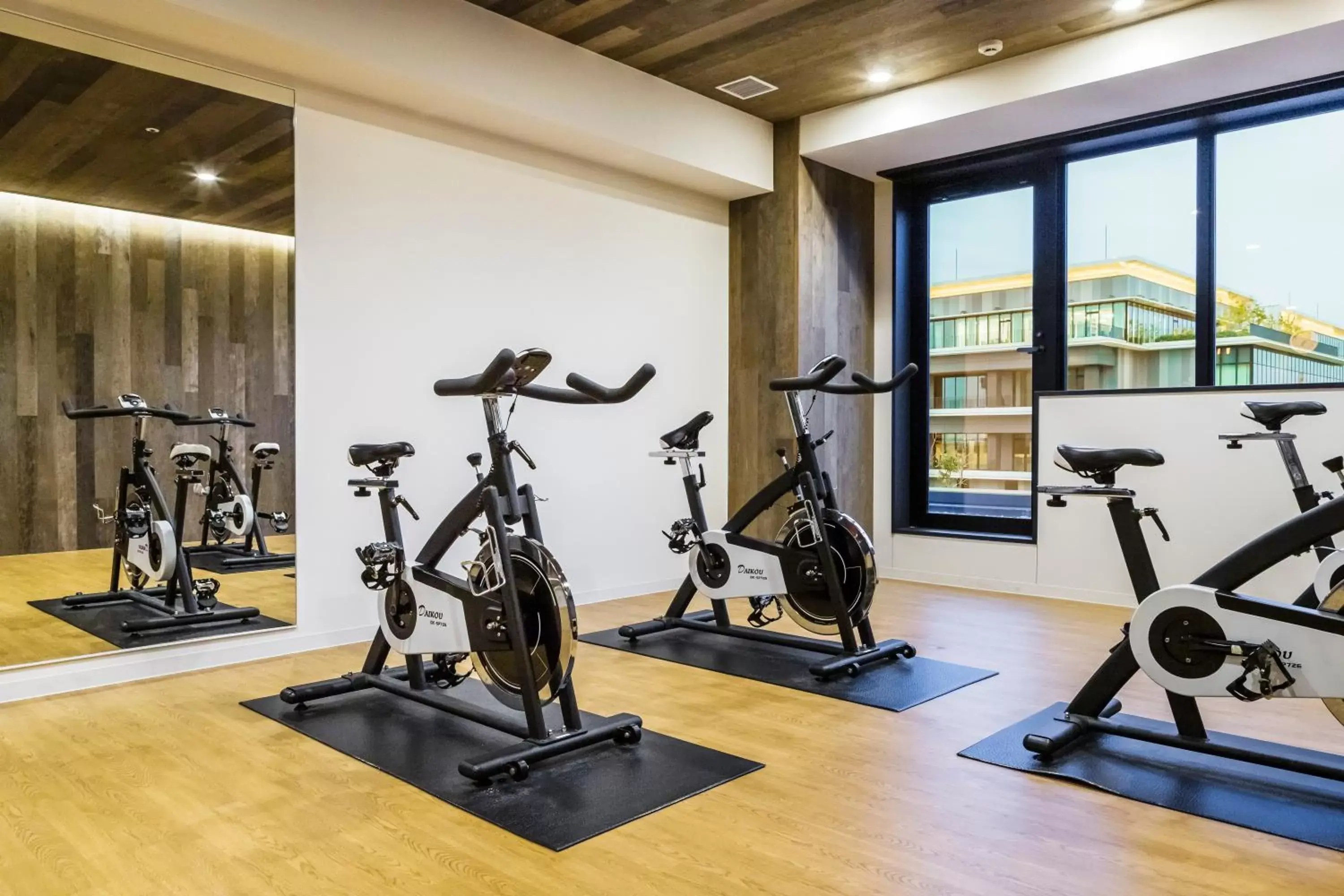 Fitness centre/facilities, Fitness Center/Facilities in Kawasaki King Skyfront Tokyu REI Hotel