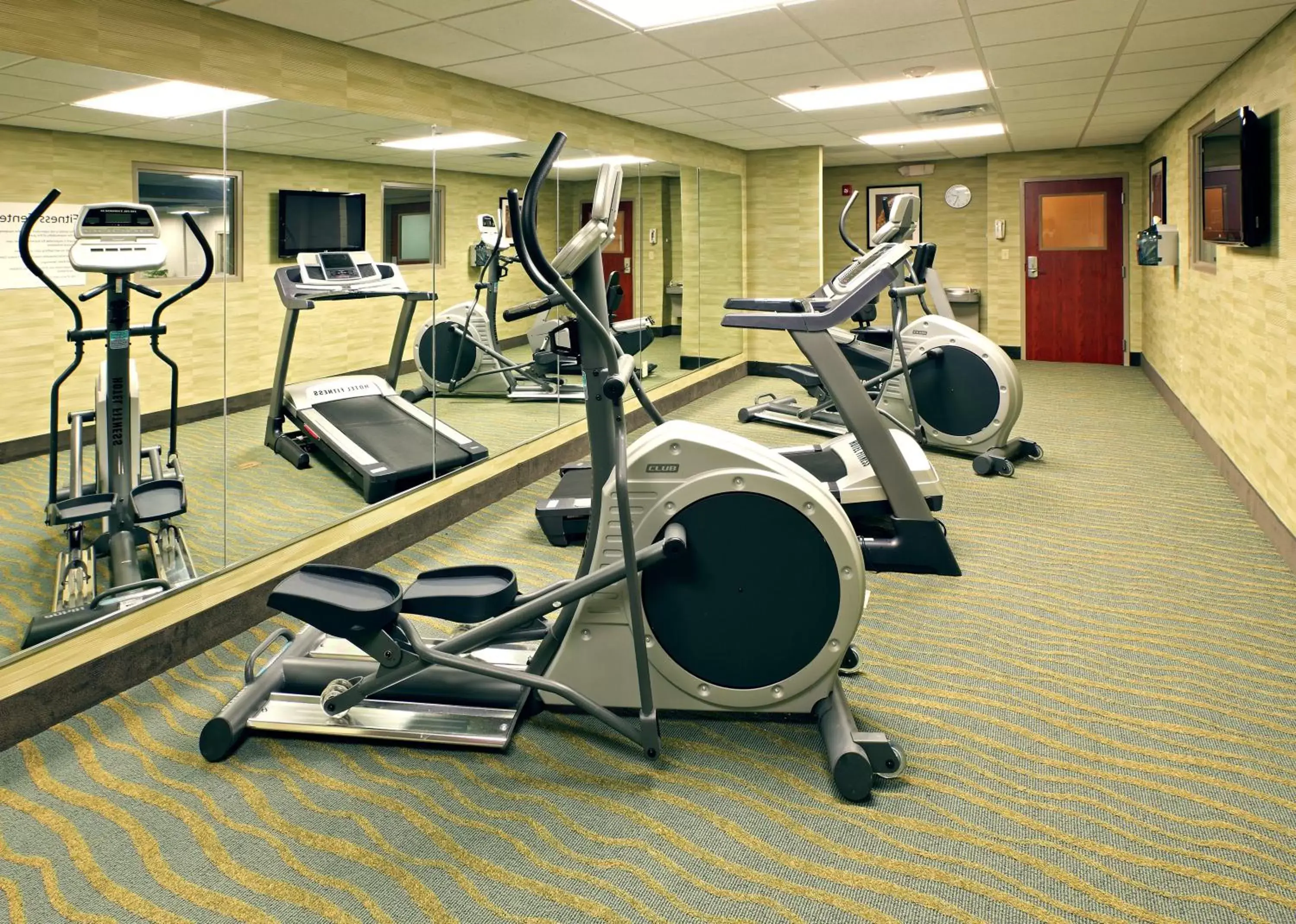 Fitness centre/facilities, Fitness Center/Facilities in Holiday Inn Express & Suites Maumelle, an IHG Hotel