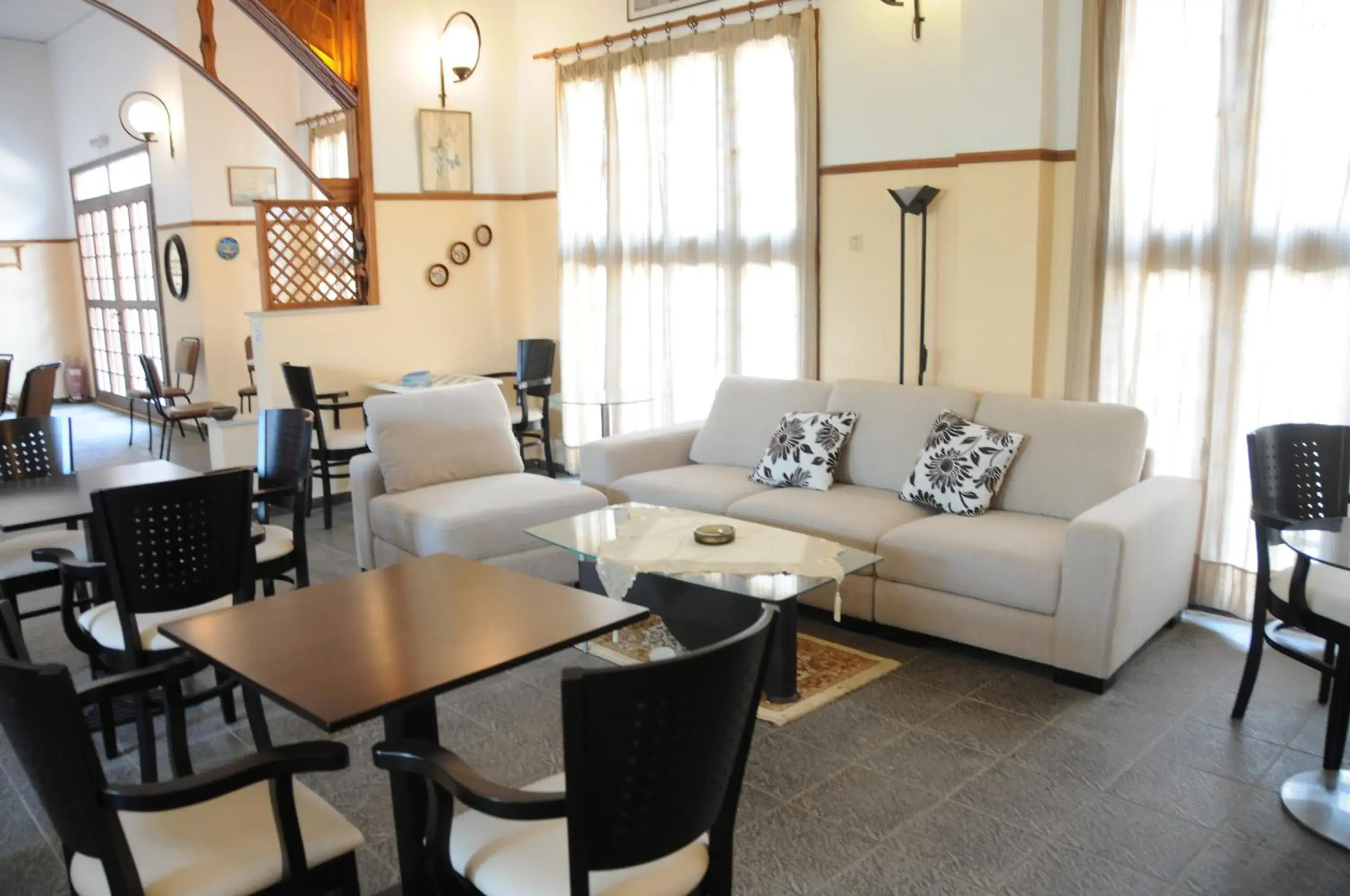 Lounge or bar in Miranta Hotel - Apartments & Studios