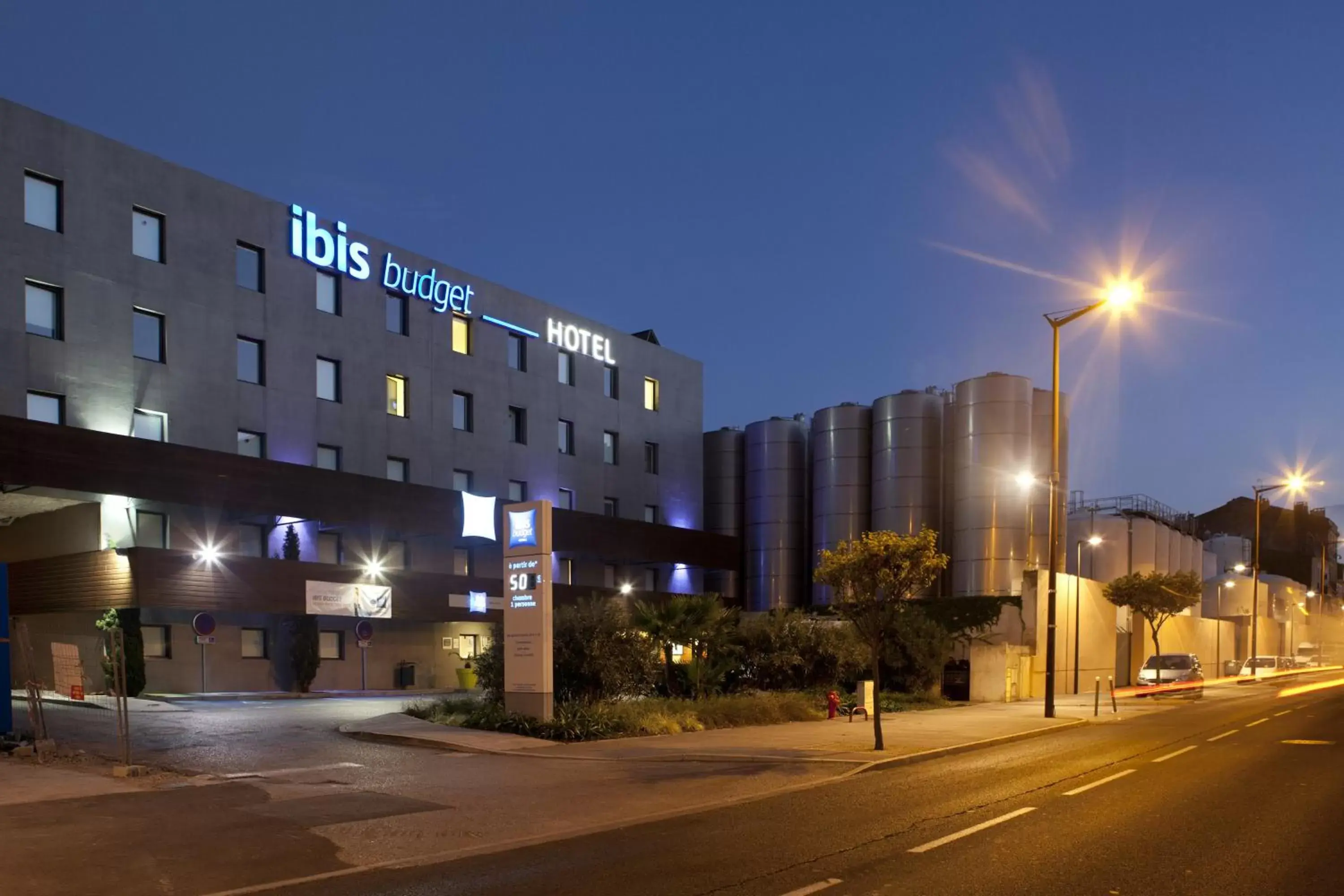 Facade/entrance, Property Building in ibis budget Sète centre