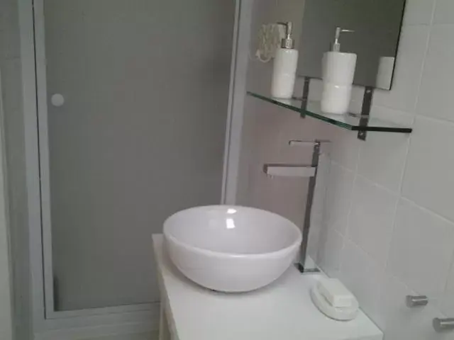Bathroom in Kervaillant
