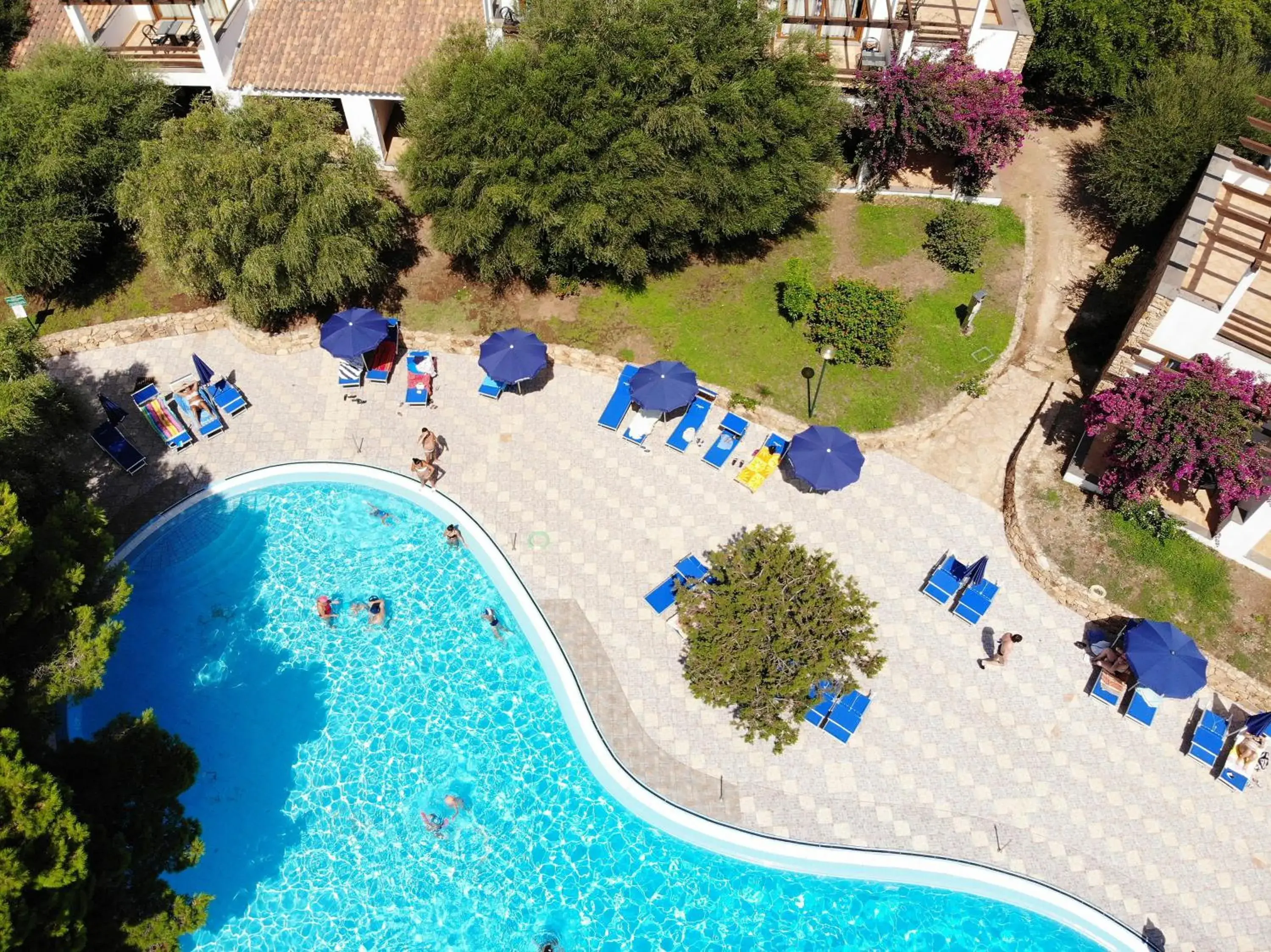 Swimming pool in Club Esse Palmasera Swimming pool in Club Esse Palmasera