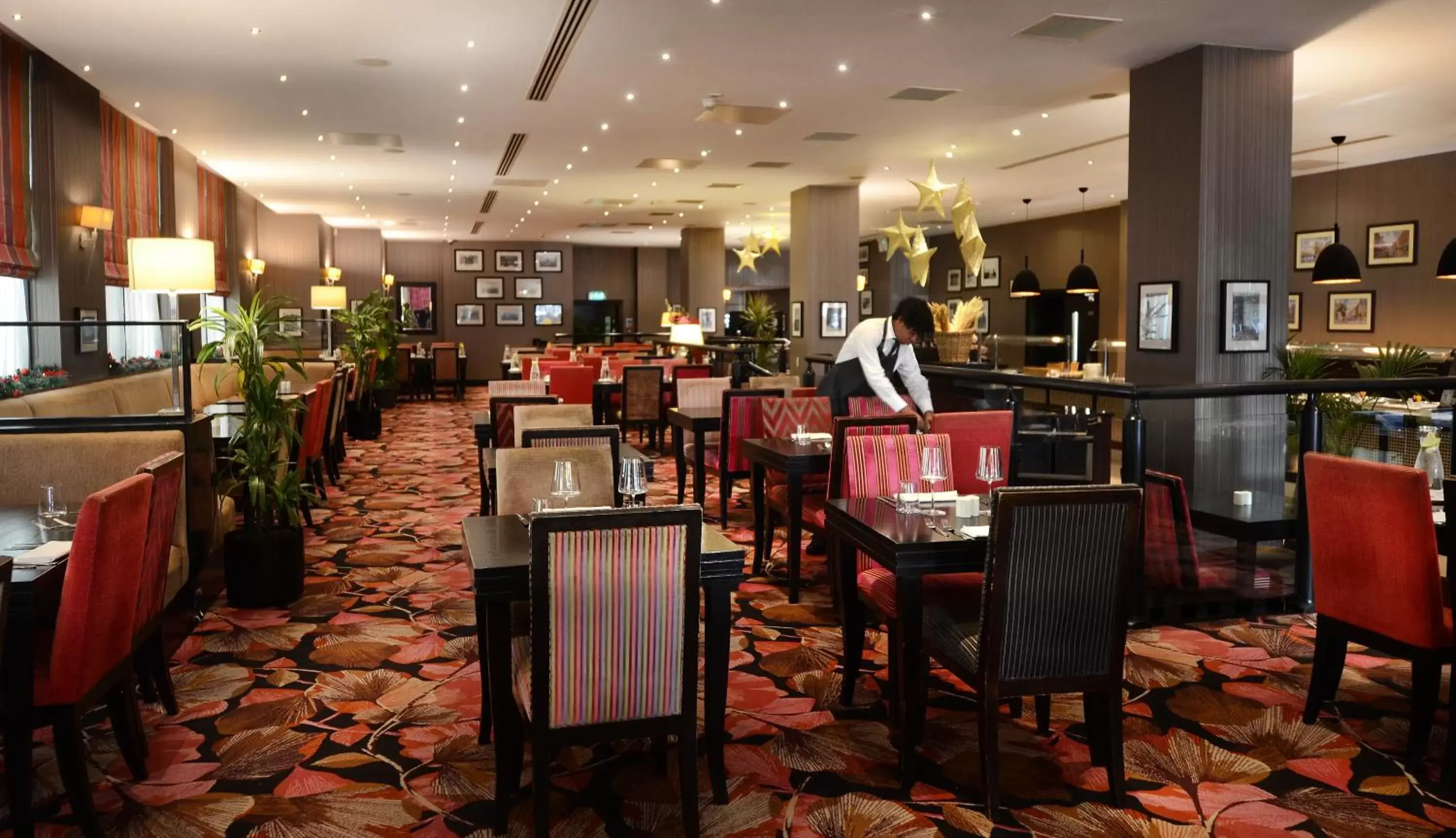 Restaurant/Places to Eat in Ashling Hotel Dublin