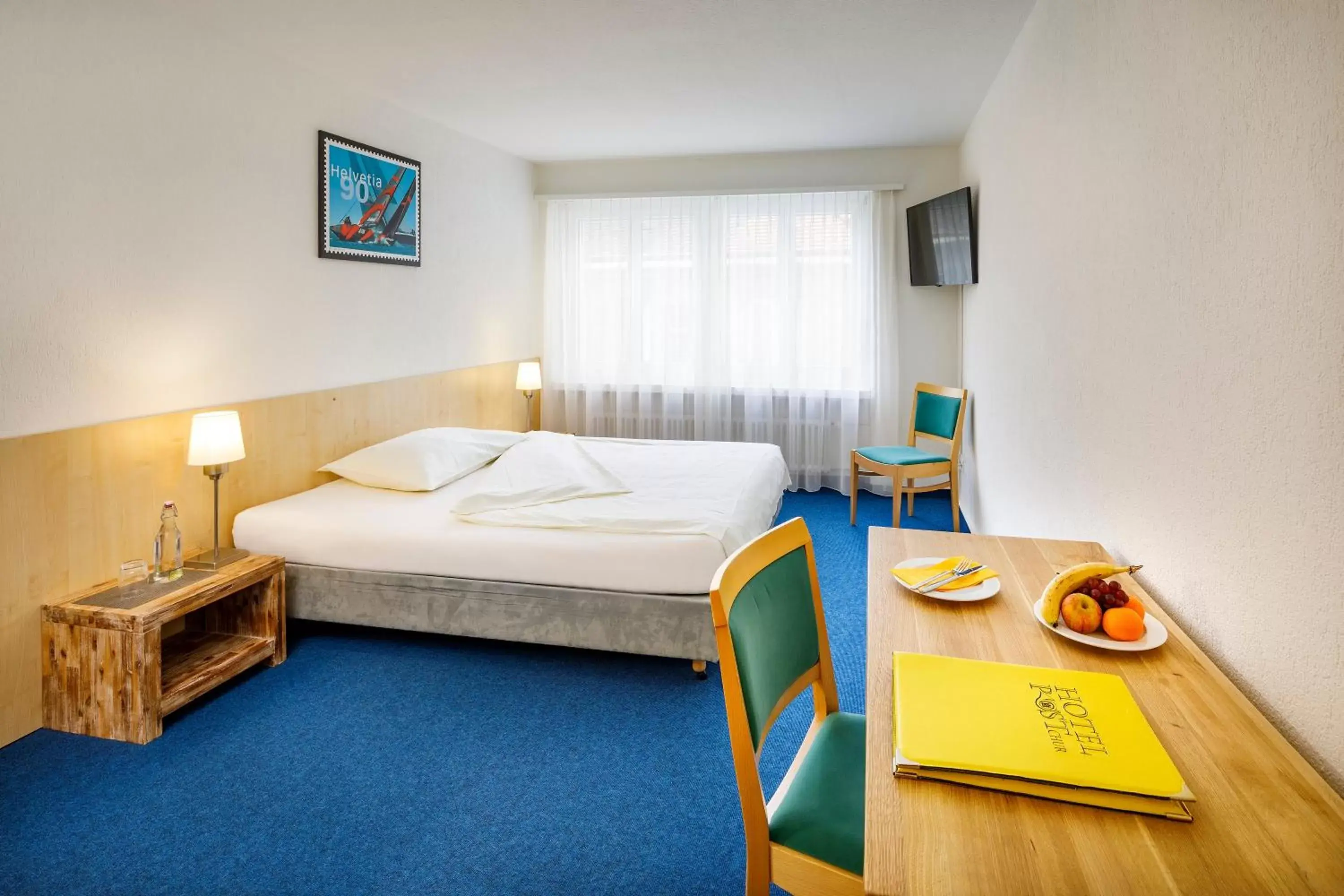 Photo of the whole room, Bed in Central Hotel Post Photo of the whole room, Bed in Central Hotel Post