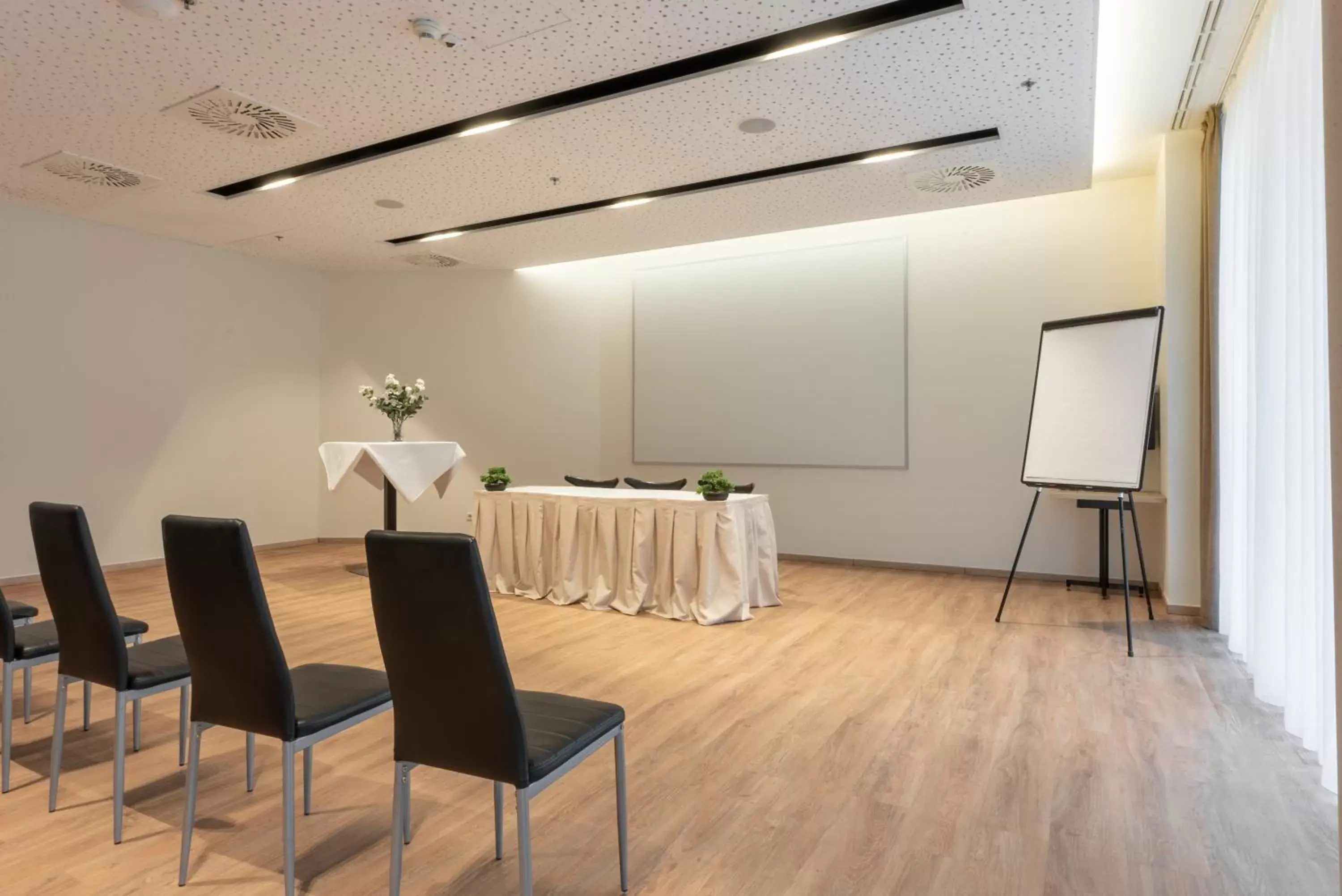 Meeting/conference room in Verdi Grand Hotel
