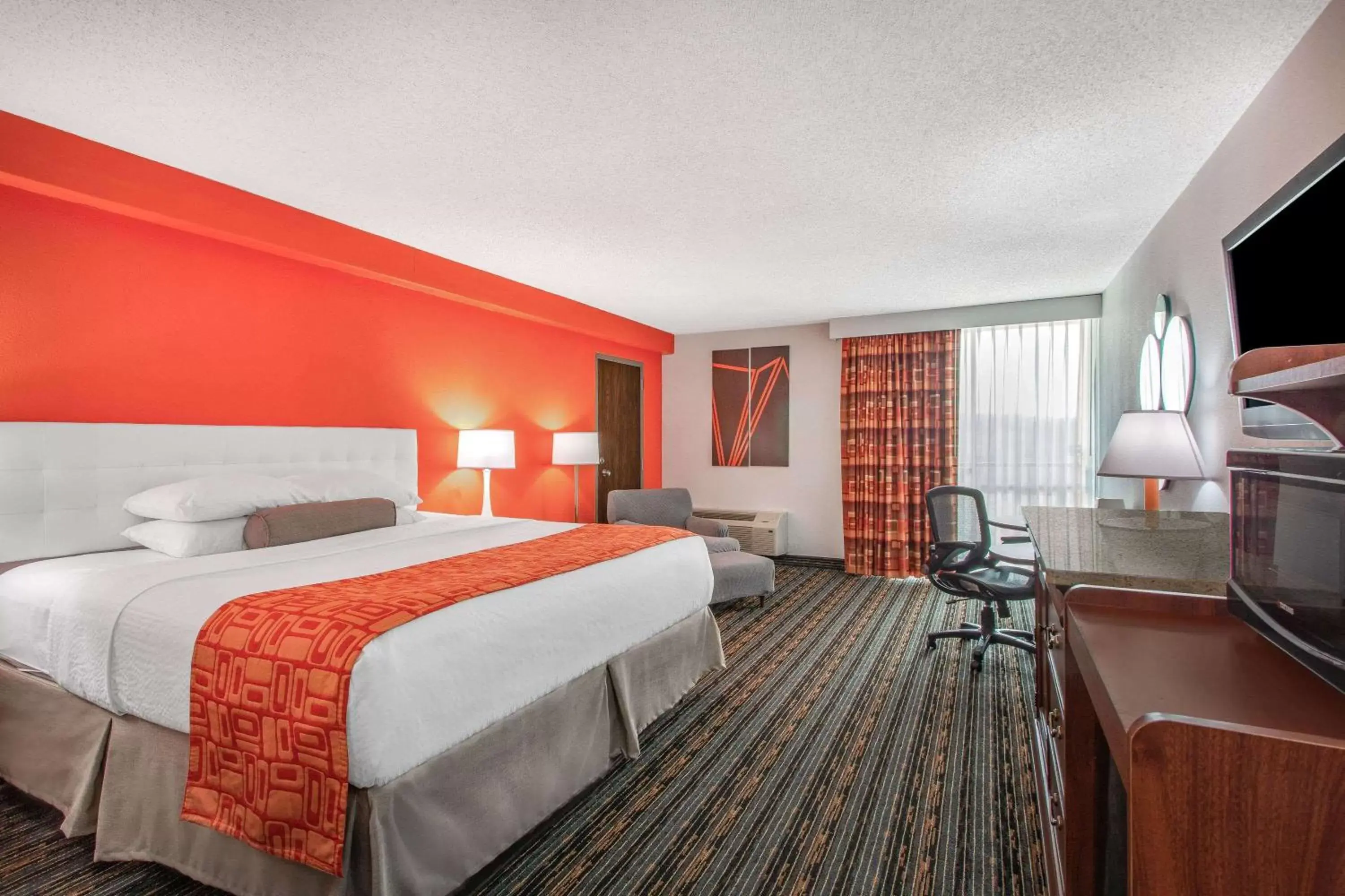 Photo of the whole room in Howard Johnson by Wyndham Lexington