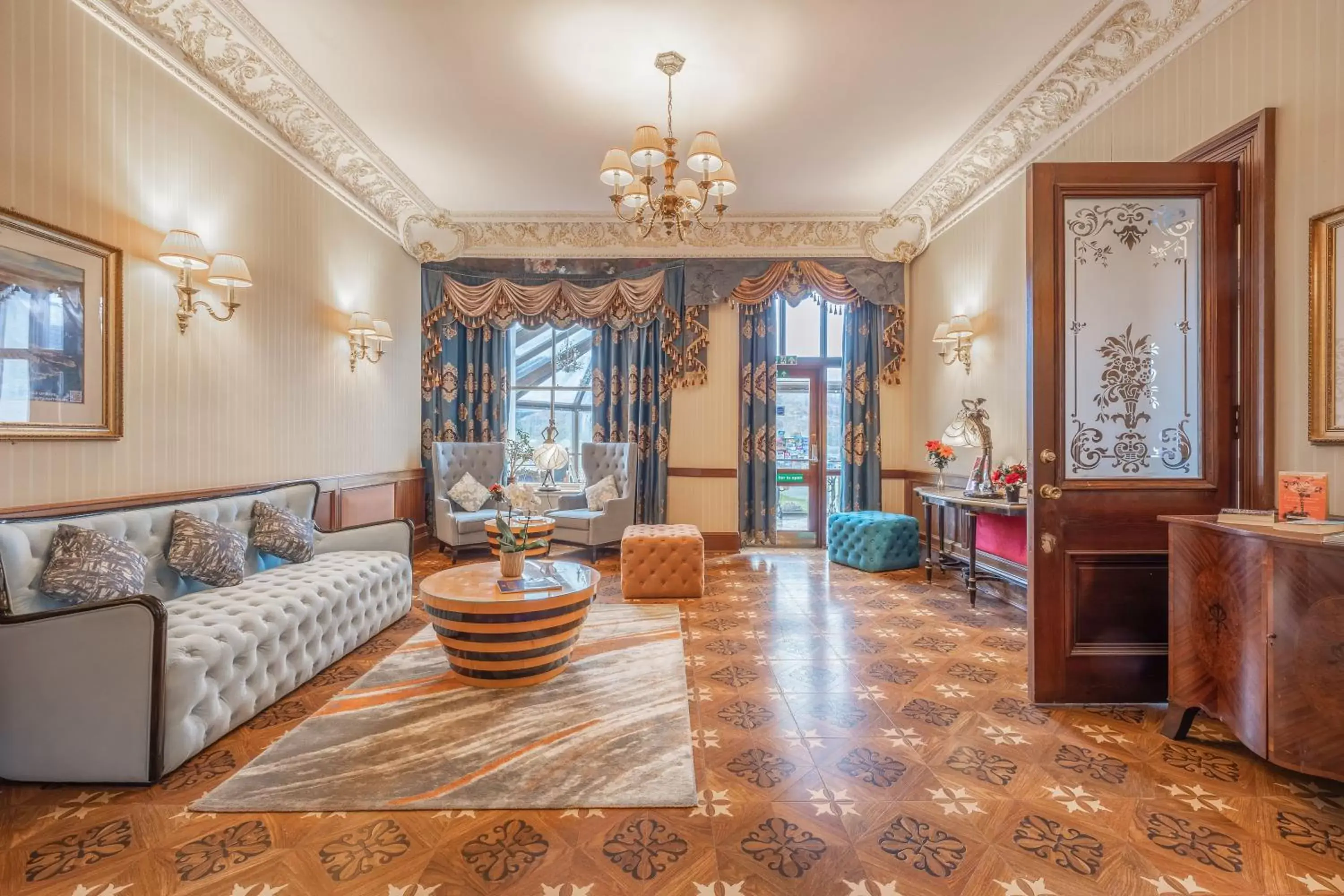 Lobby or reception in Muthu Fort William Hotel Lobby or reception in Muthu Fort William Hotel