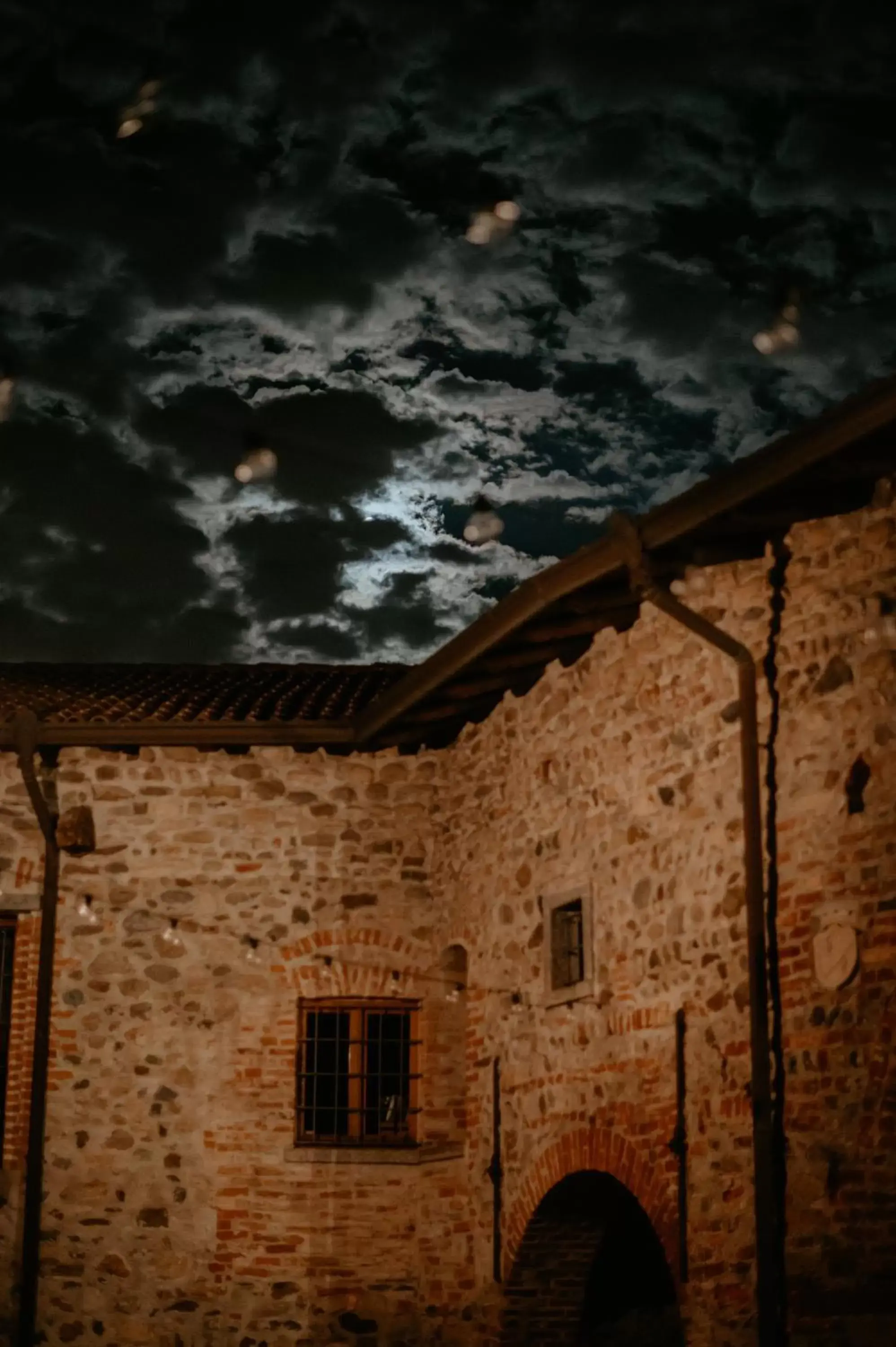 Night in Castello di Cernusco Lombardone
