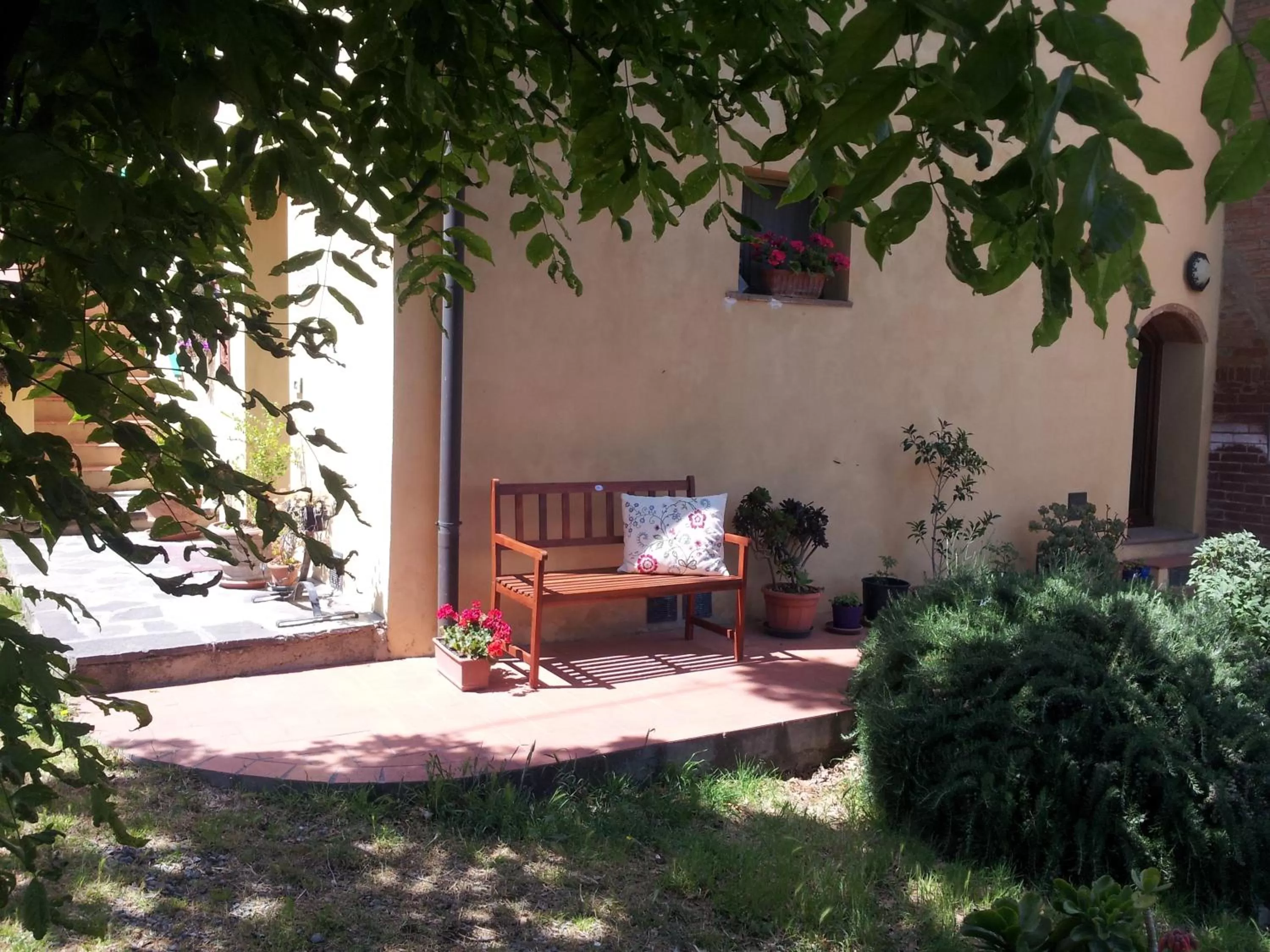 Garden in A Casa di Lizzy B&B