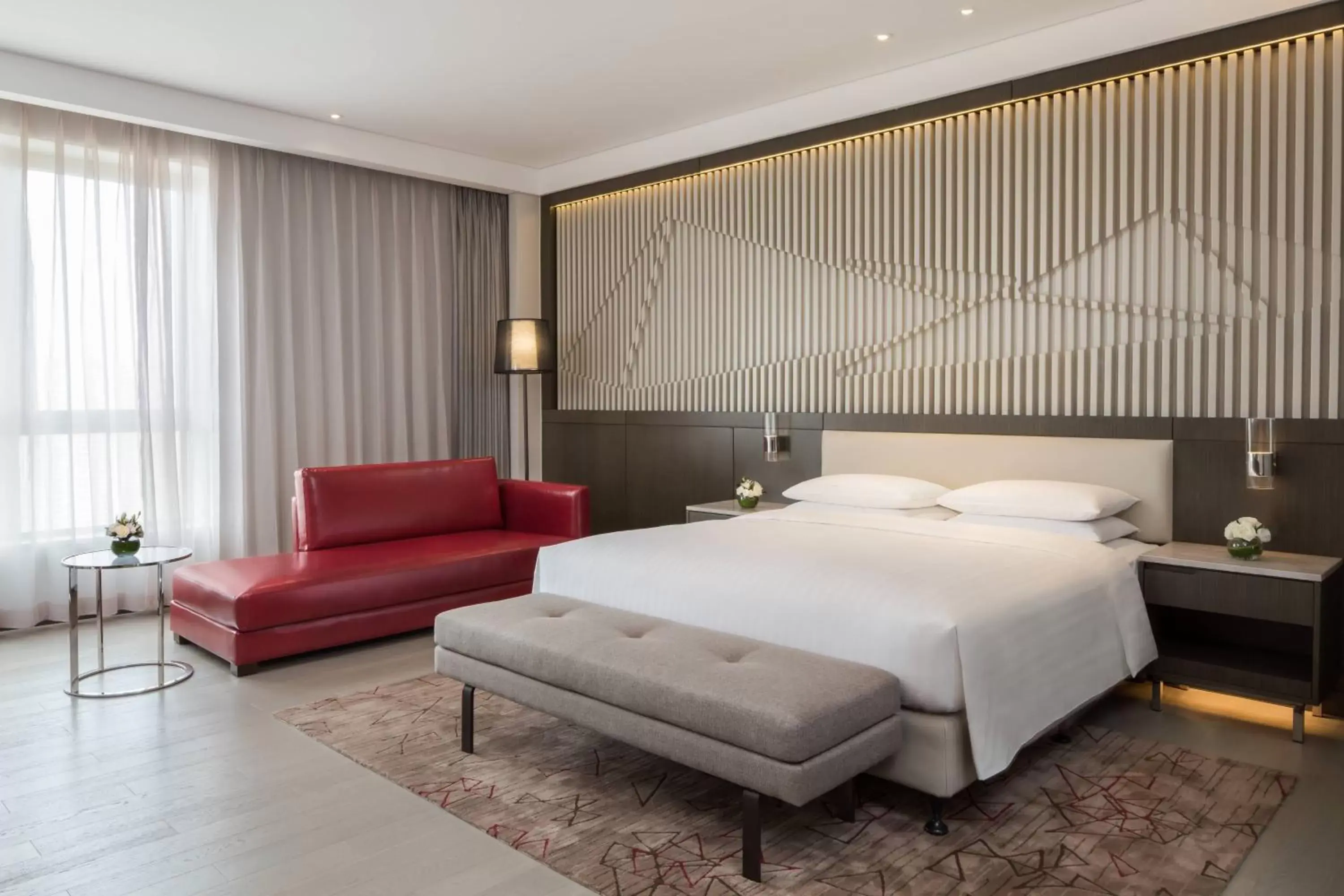 Bedroom, Bed in Courtyard by Marriott Tianjin Hongqiao