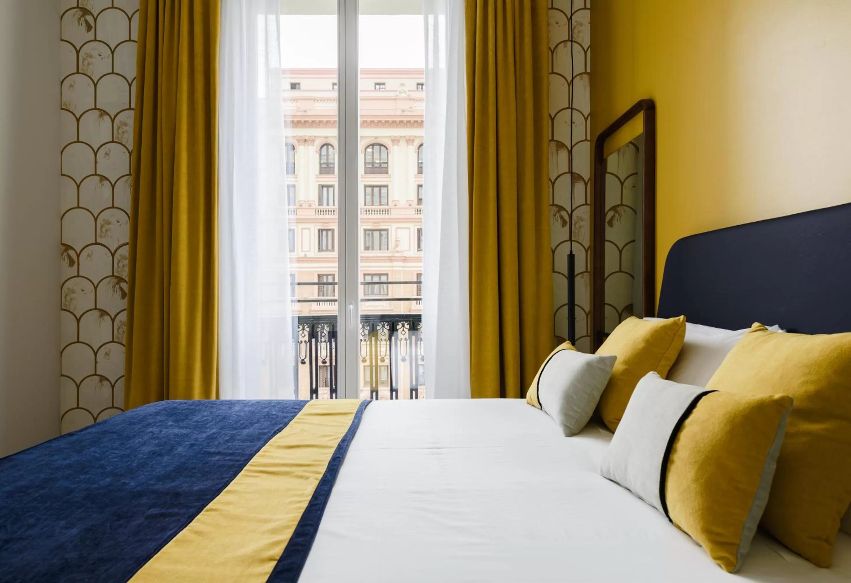 Bedroom, Bed in Smartrental Collection Gran Vía Centric