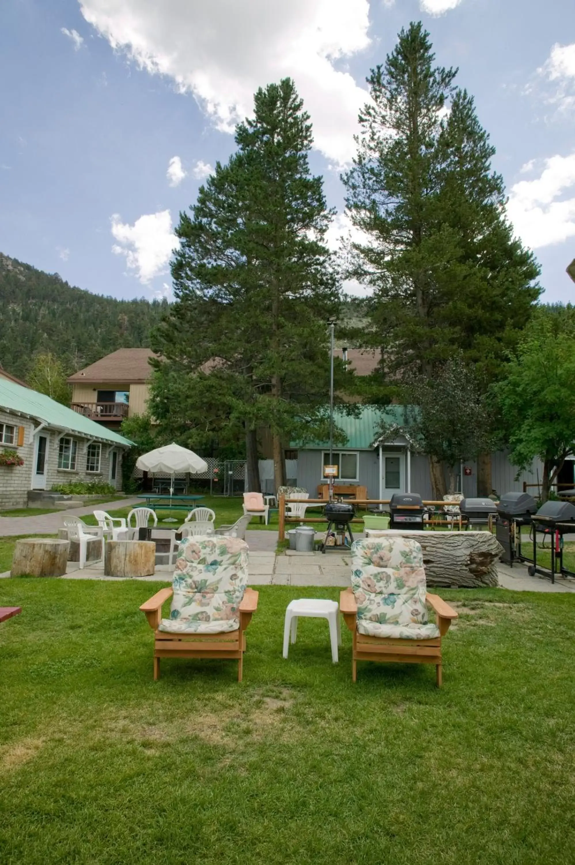 Facade/entrance, Property Building in Lake Front Cabins