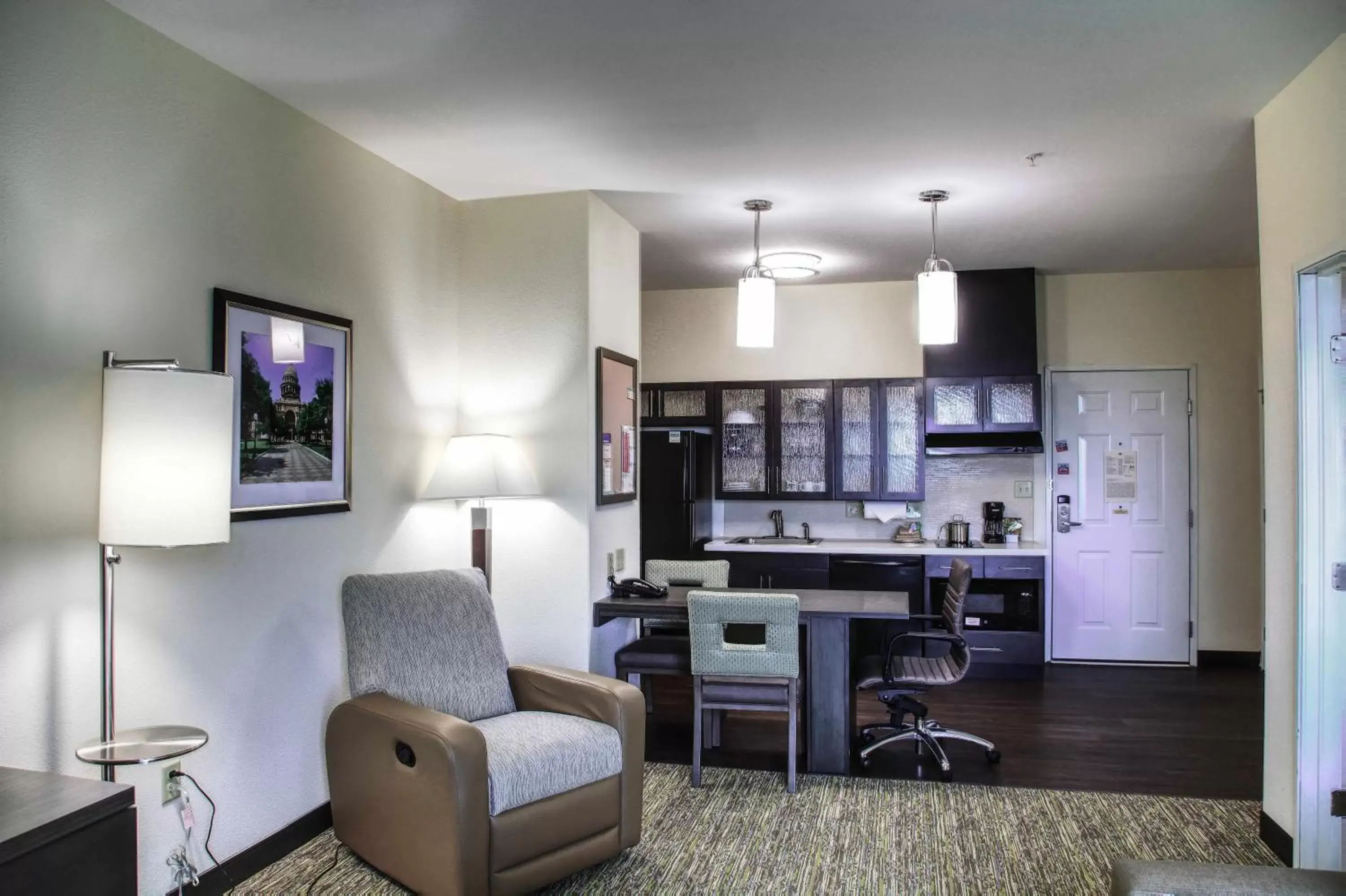 Photo of the whole room, Kitchen/Kitchenette in Candlewood Suites - Austin North, an IHG Hotel