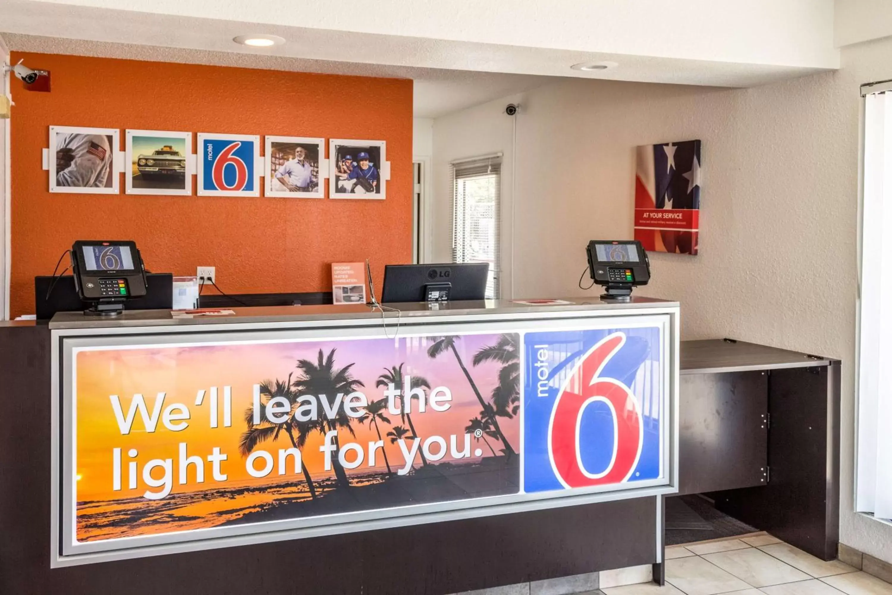 Property logo or sign, Lobby/Reception in Motel 6-Bakersfield, CA - Convention Center