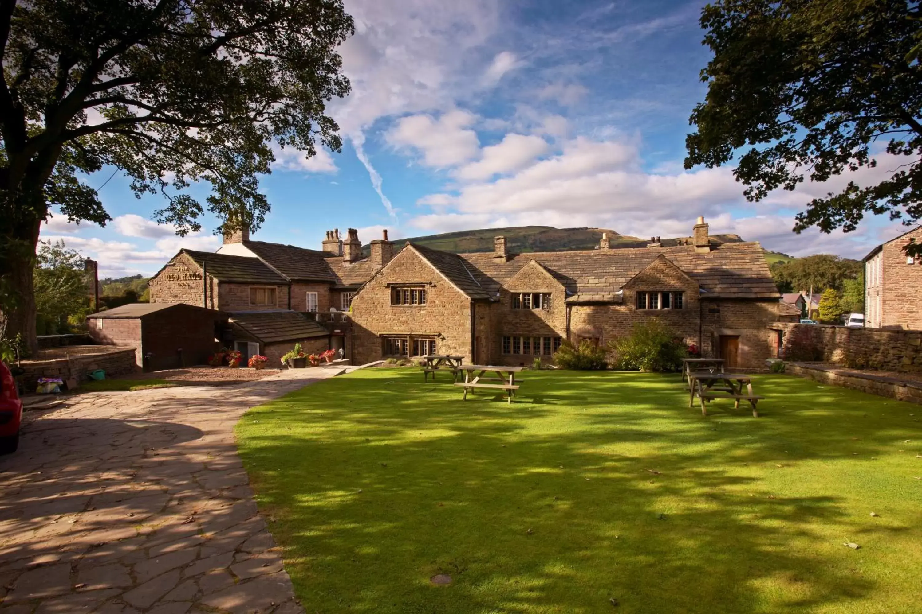 Restaurant/places to eat, Property Building in The Old Hall Inn