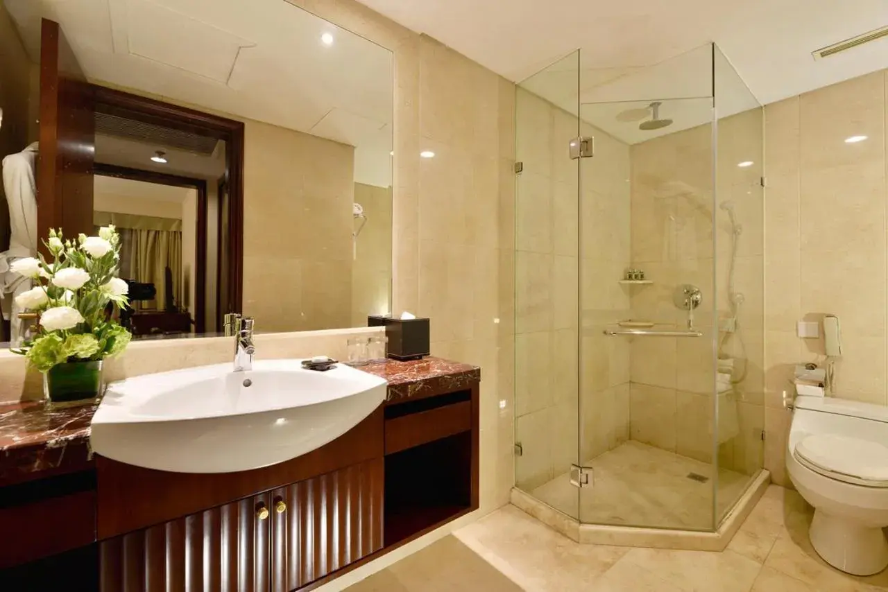 Bathroom in Hotel Equatorial Shanghai