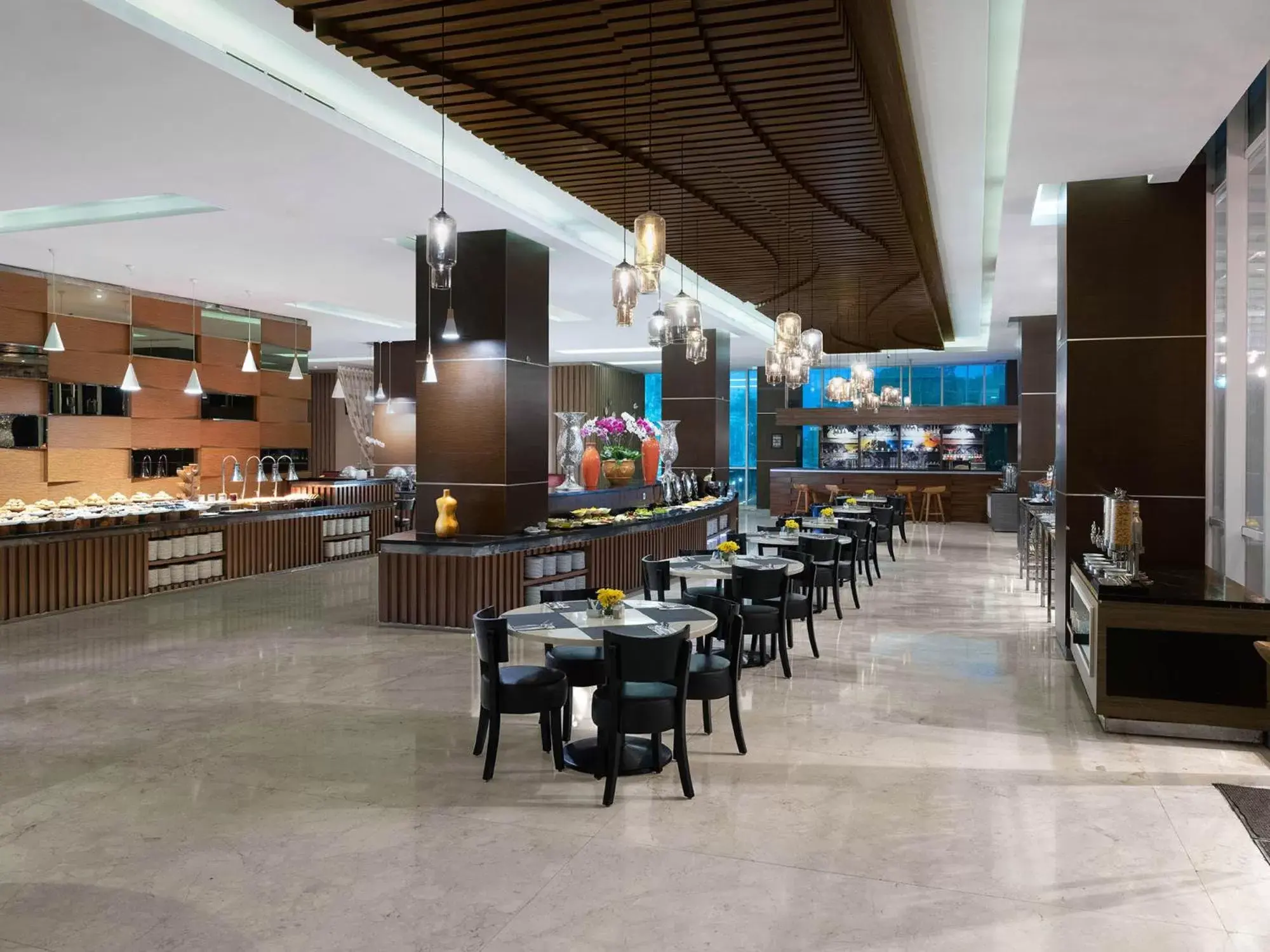 Restaurant/places to eat in The Alana Yogyakarta Hotel and Convention Center Restaurant/places to eat in The Alana Yogyakarta Hotel and Convention Center