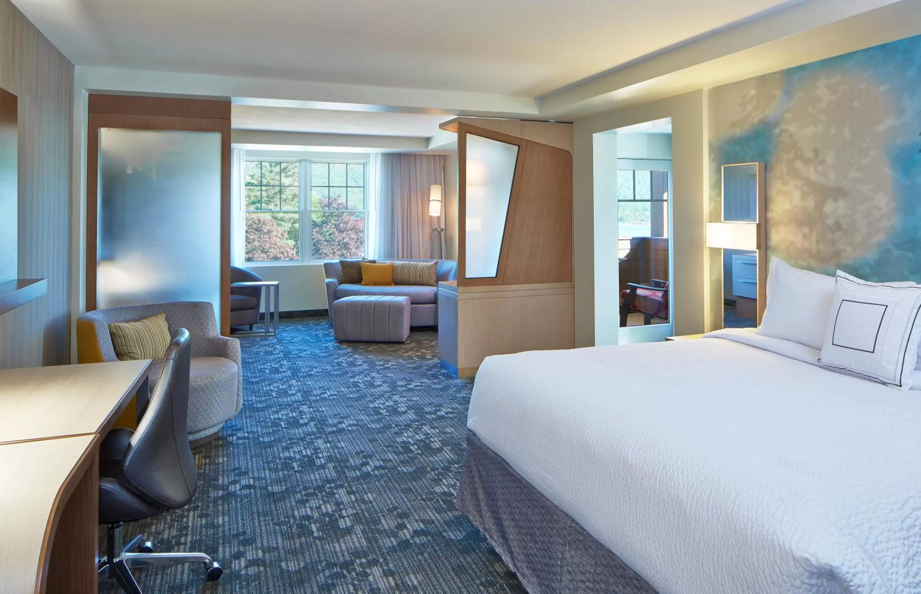 Bedroom, Bed in Courtyard by Marriott Lake George