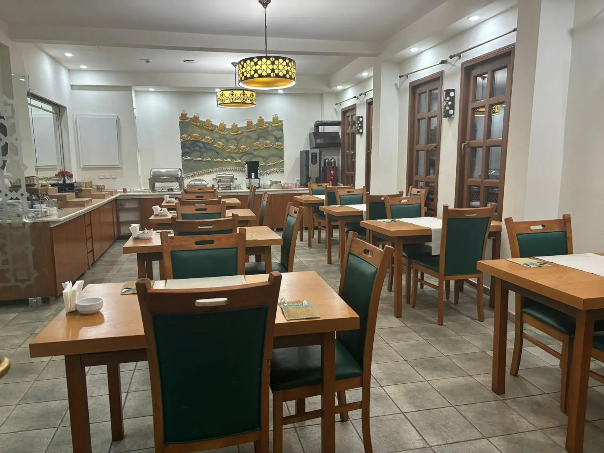 Breakfast, Restaurant/Places to Eat in Argos Hotel