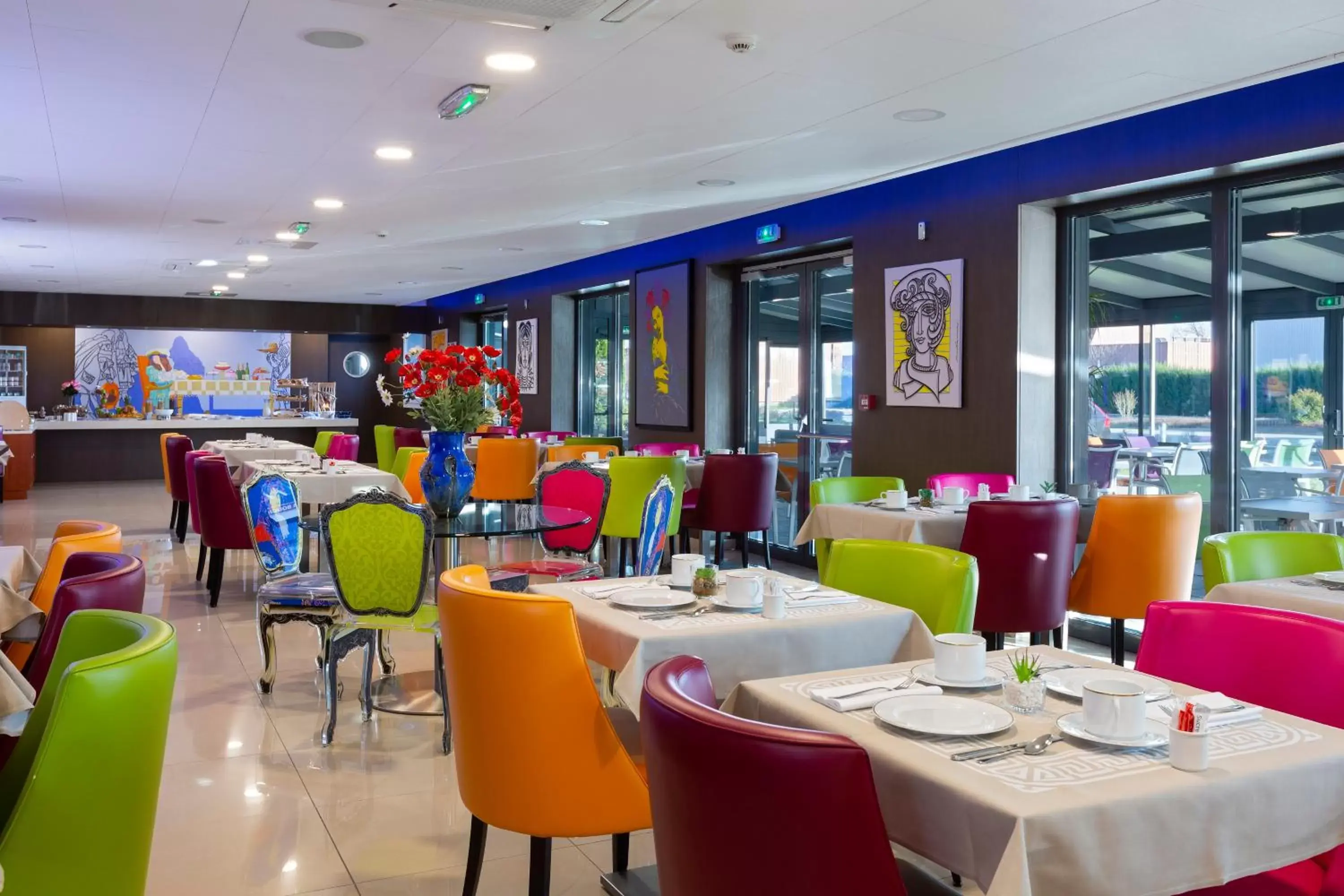 Restaurant/Places to Eat in B&B HOTEL Colmar Liberté 4 étoiles