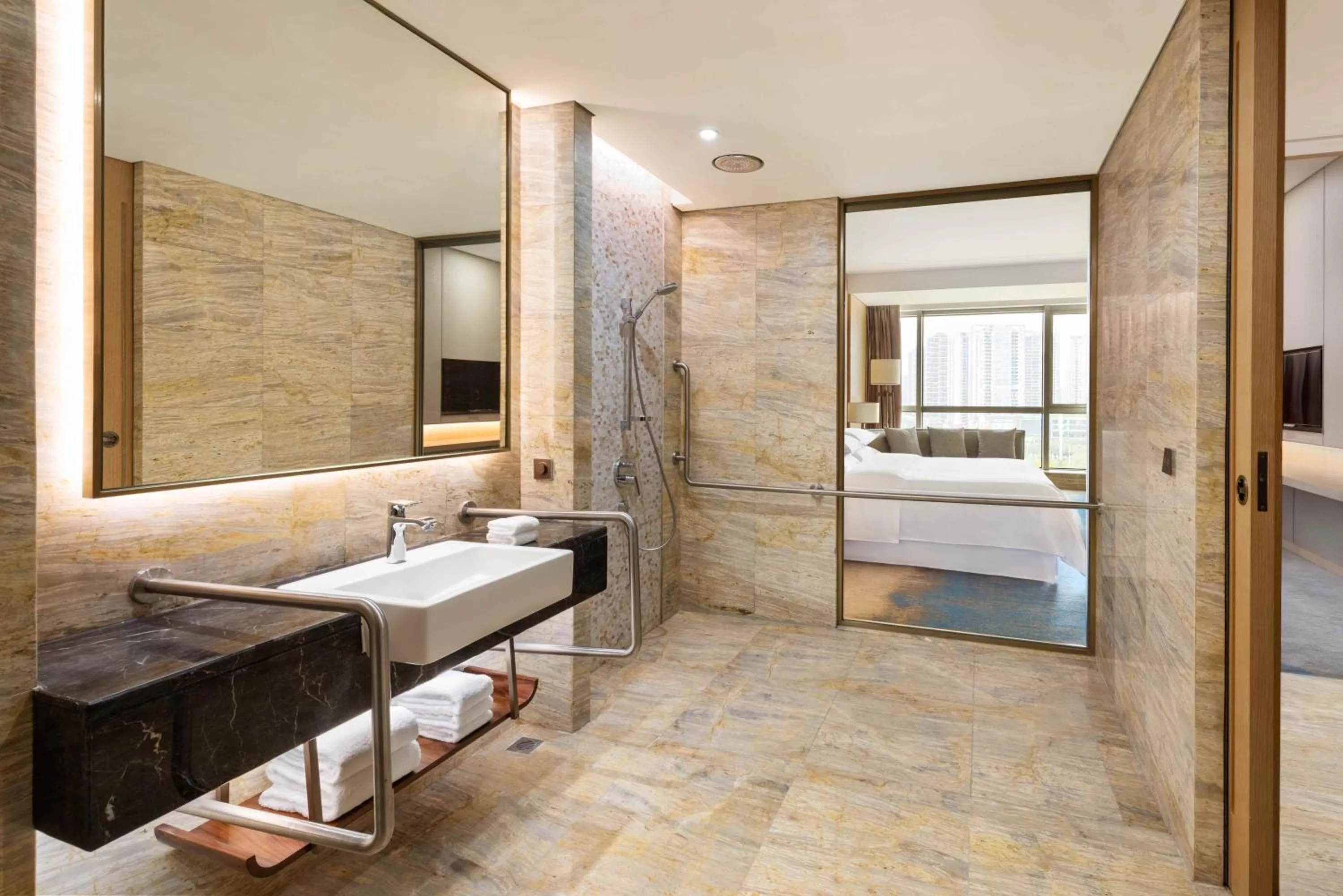 Bathroom, Bed in Sheraton Zhanjiang Hotel