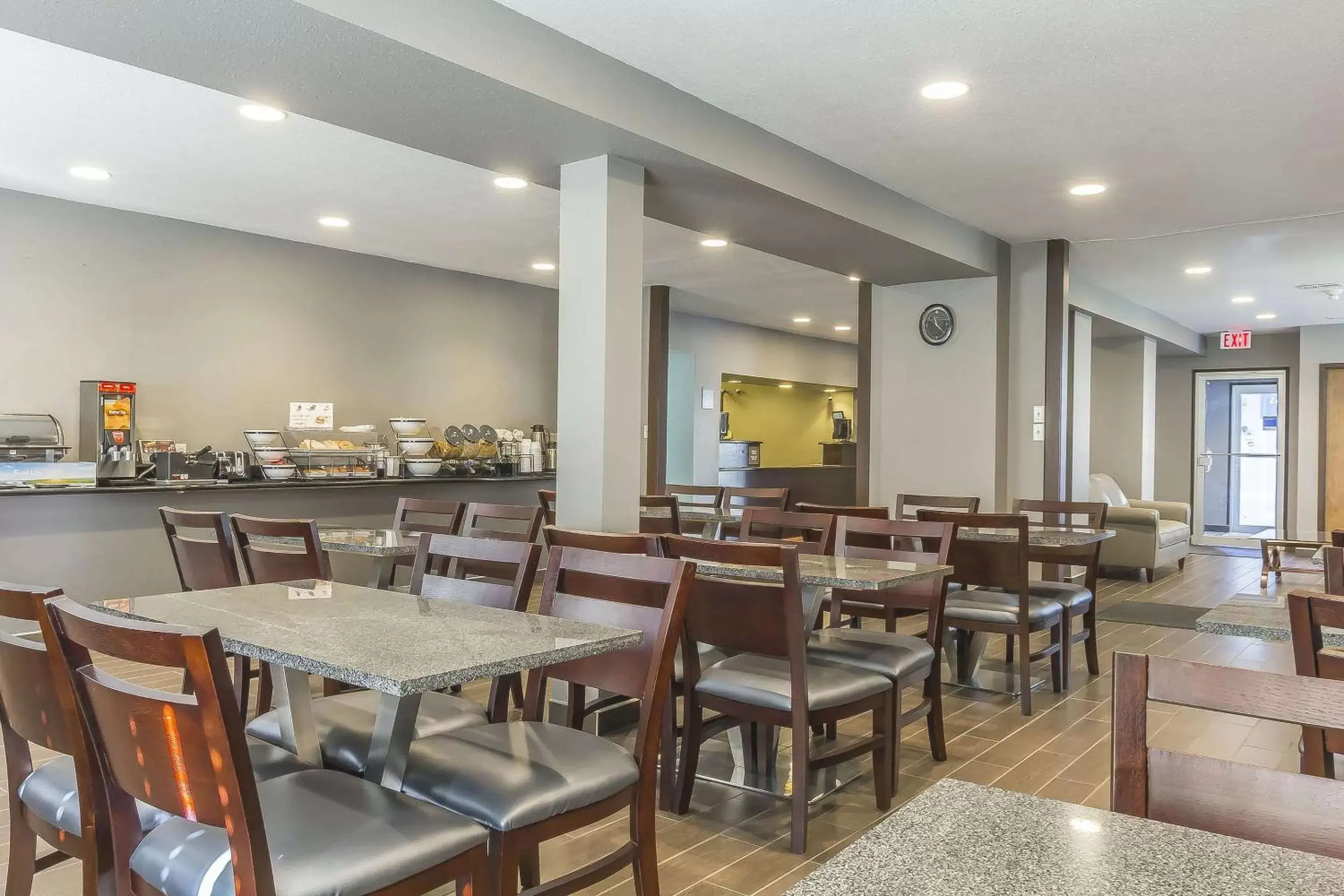 Restaurant/Places to Eat in Comfort Inn & Suites Yorkton