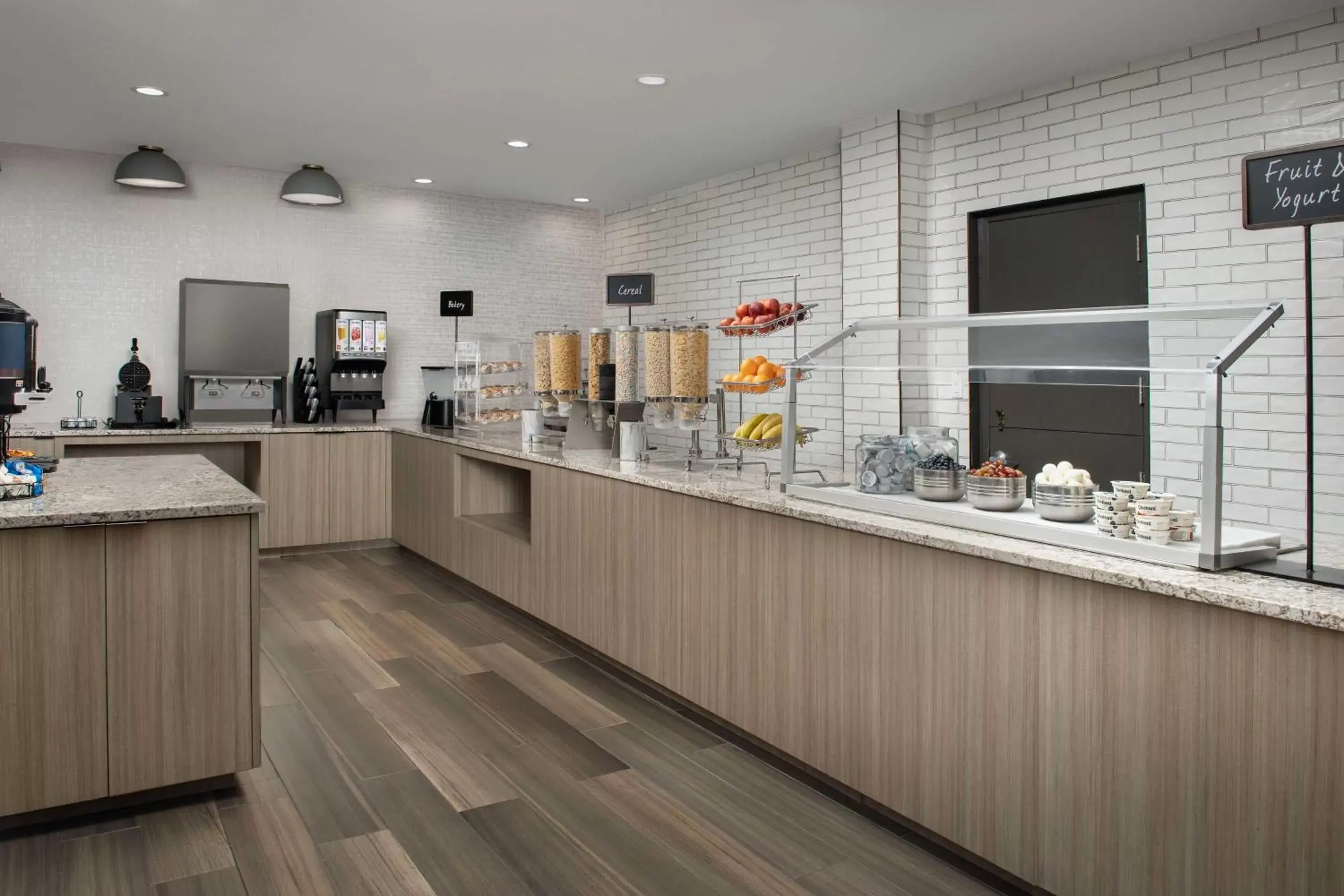 Restaurant/places to eat in Embassy Suites Winston-Salem Restaurant/places to eat in Embassy Suites Winston-Salem