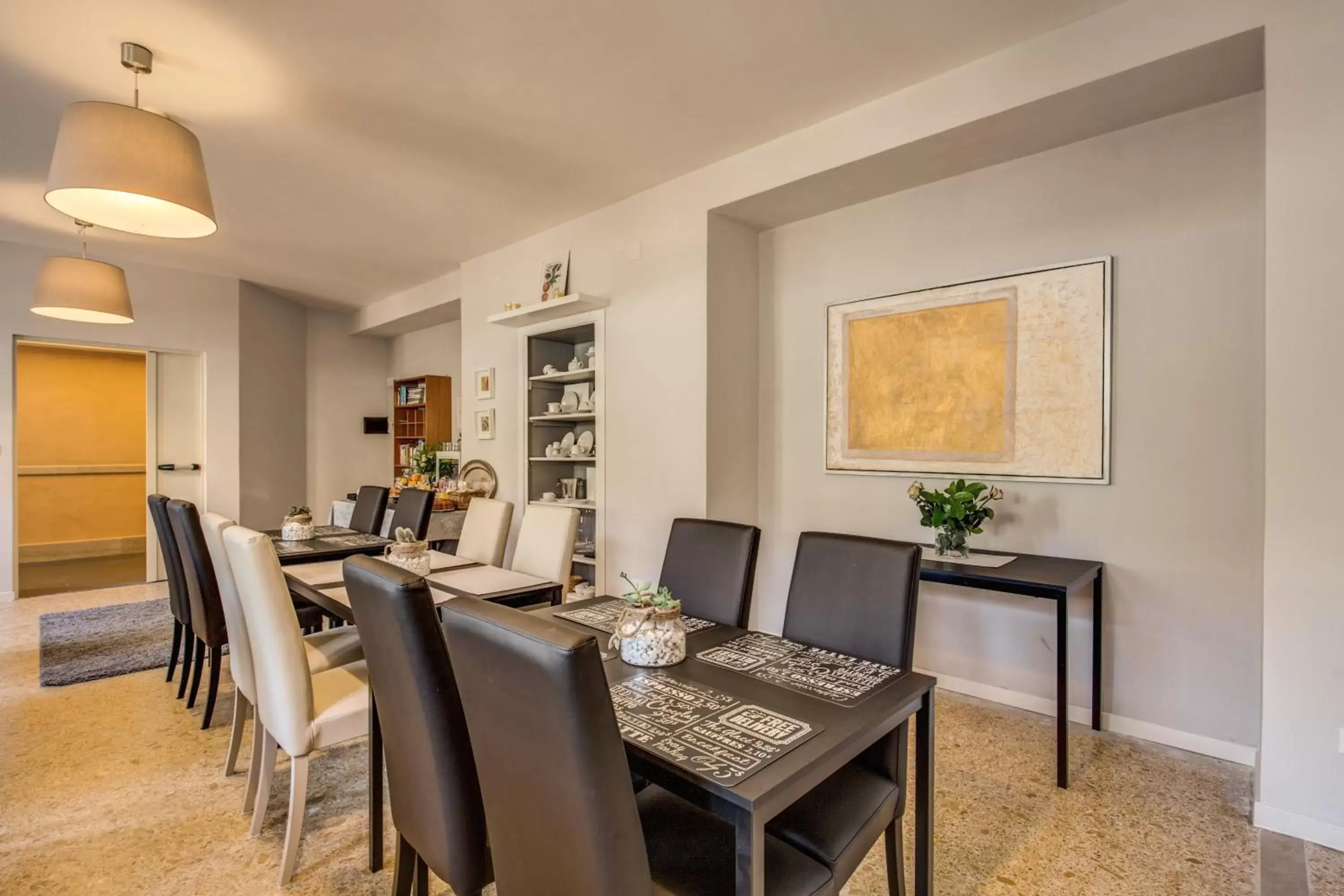 Continental breakfast in Hotel King Continental breakfast in Hotel King