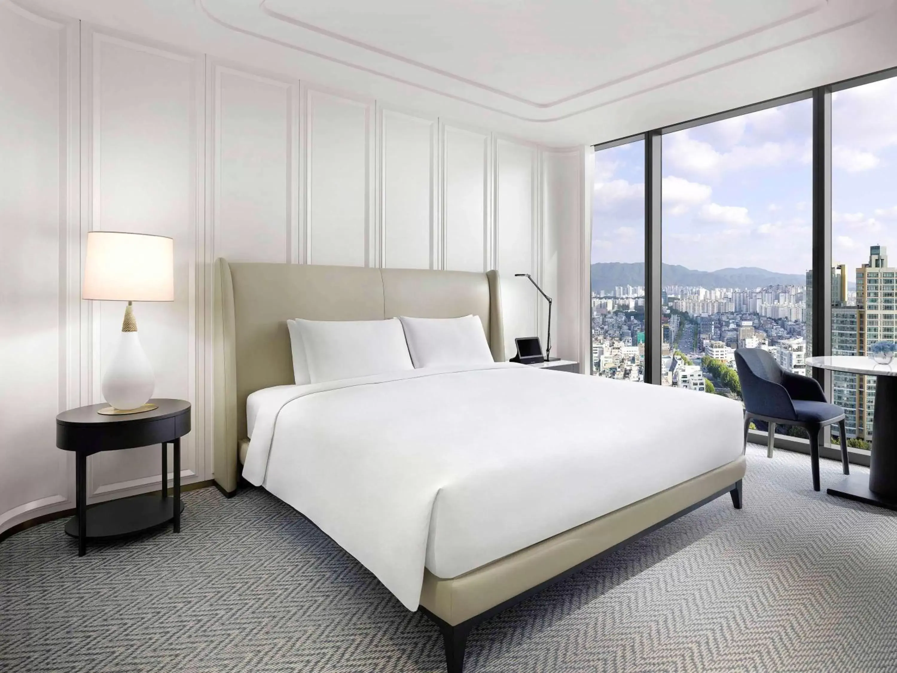 Bedroom, Bed in Sofitel Ambassador Seoul Hotel & Serviced Residences