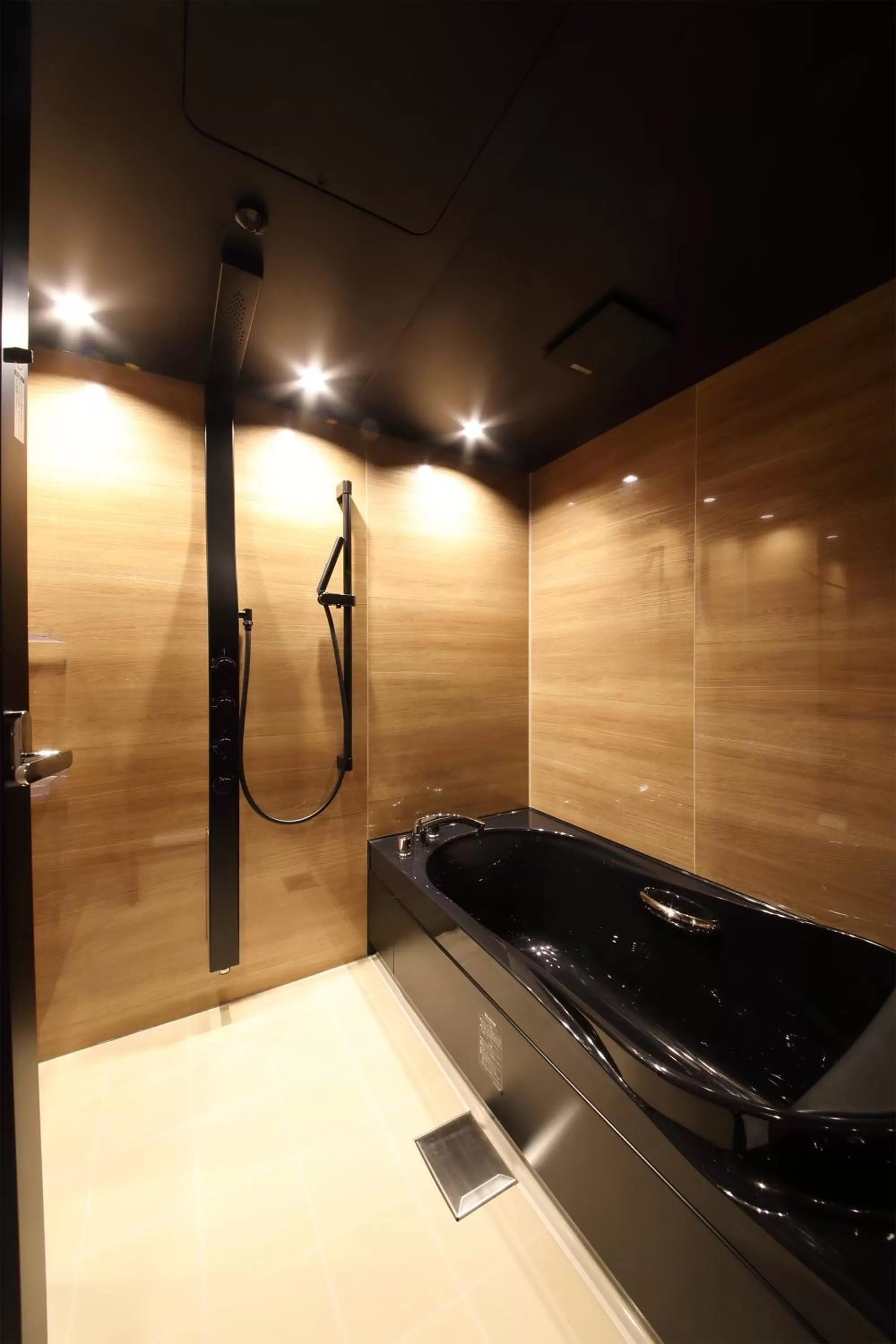 Shower in HOTEL SHIKISAI KYOTO