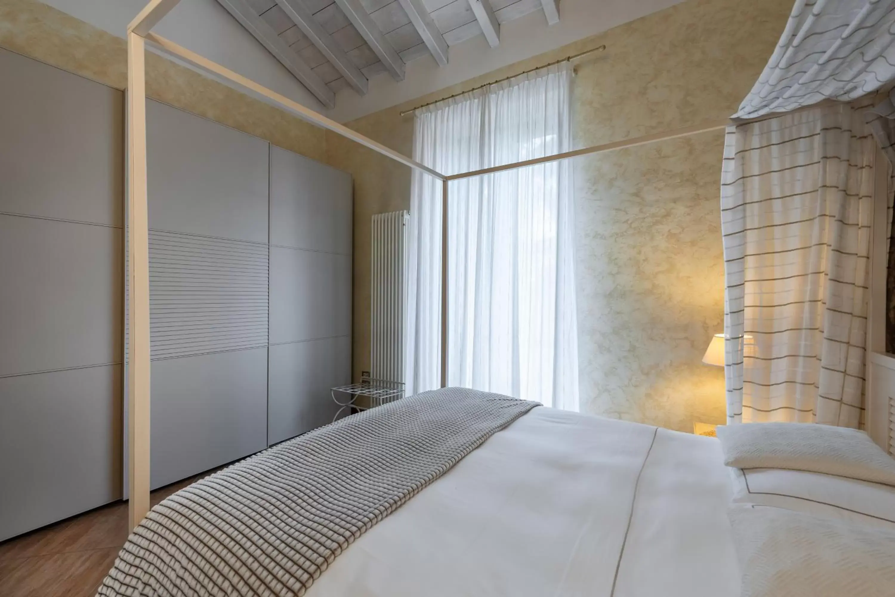 Bed in Hotel Mastino