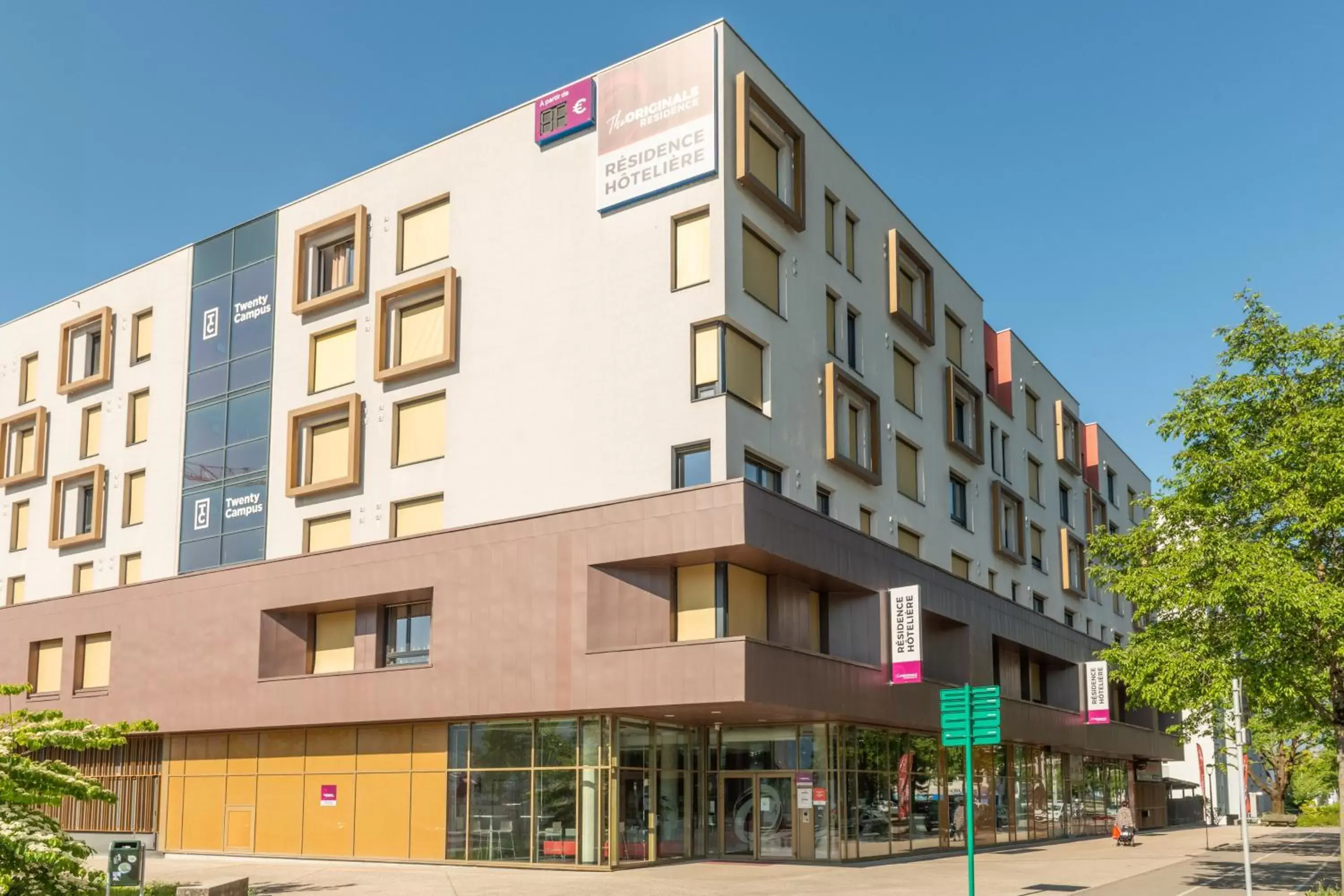 Facade/entrance, Property Building in The Originals Résidence, Grenoble Université