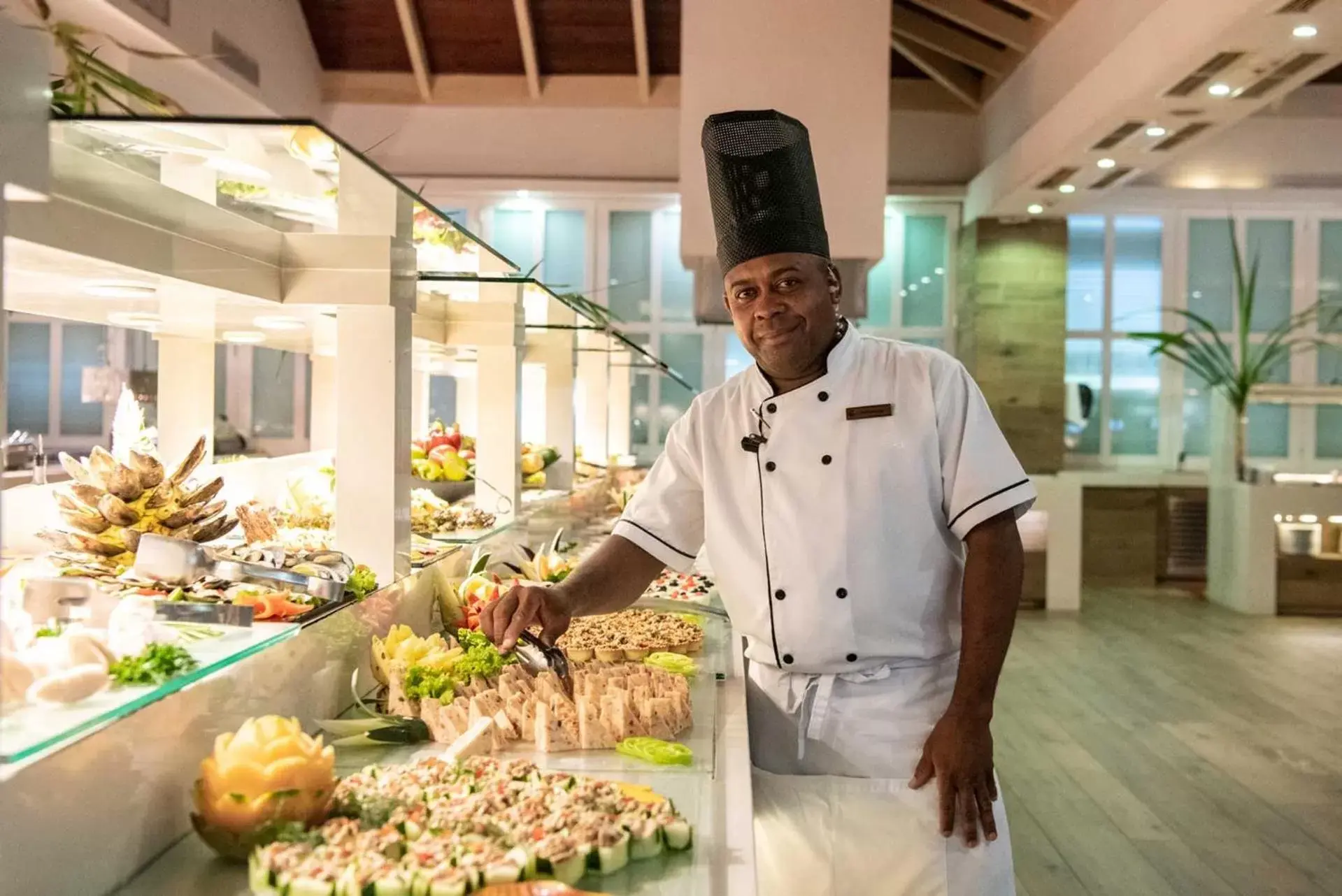 Buffet breakfast, Staff in Grand Sirenis Punta Cana Resort & Aquagames - All Inclusive