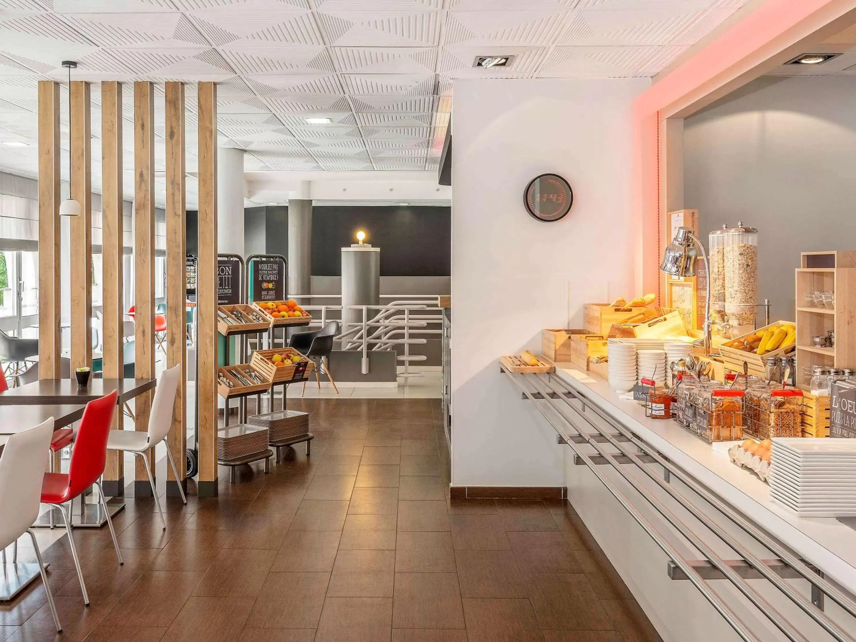 Restaurant/Places to Eat in ibis Epernay Centre Ville