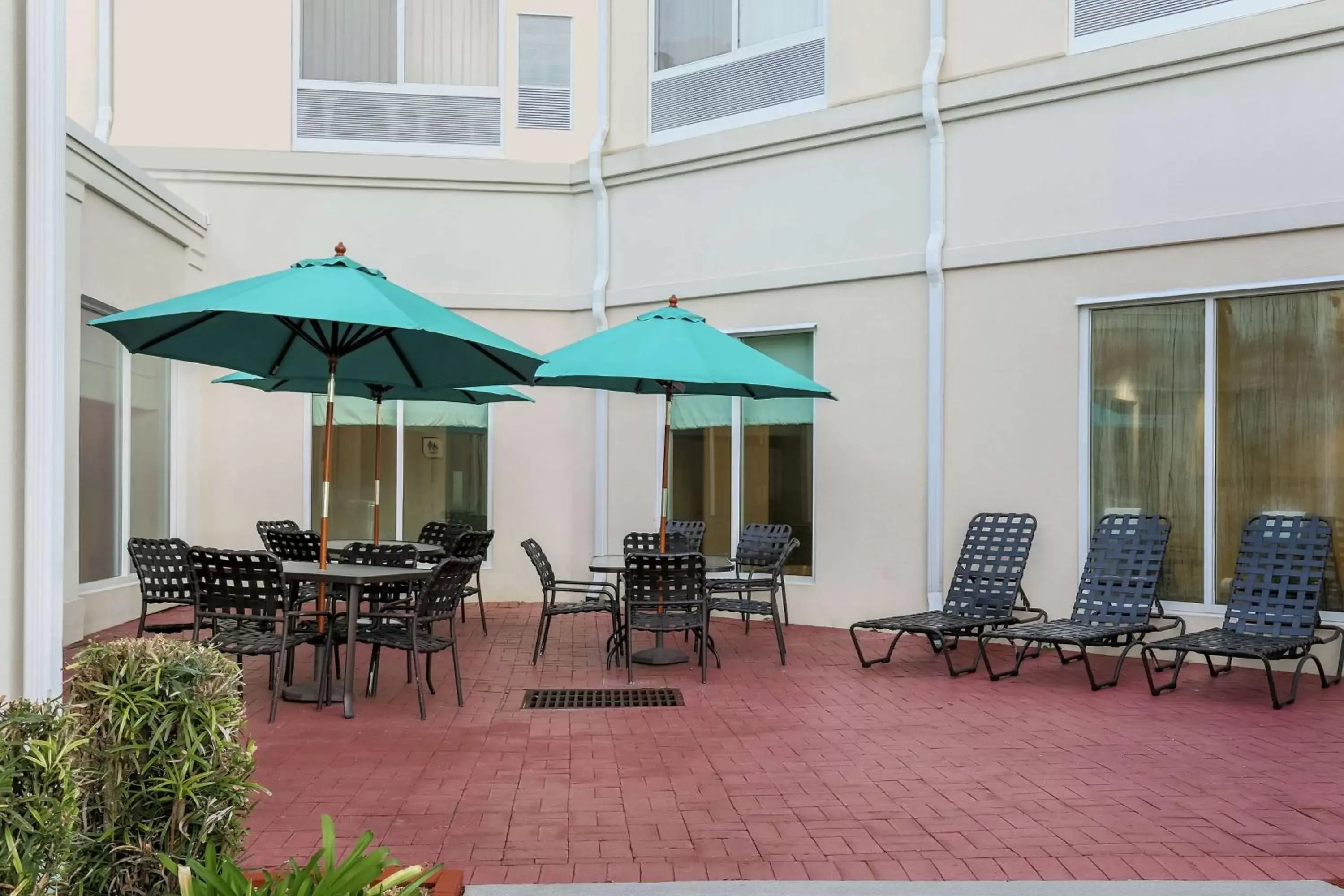 Patio in Hilton Garden Inn Roanoke Rapids / Carolina Crossroads