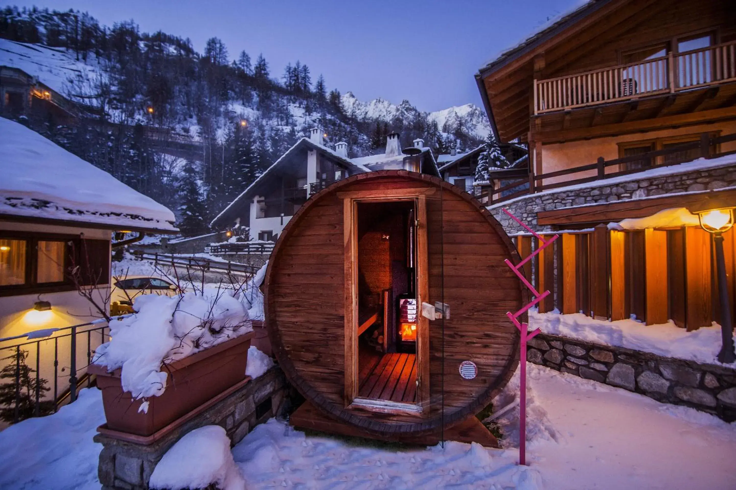 Sauna, Winter in Hotel Pilier D'Angle & Wellness