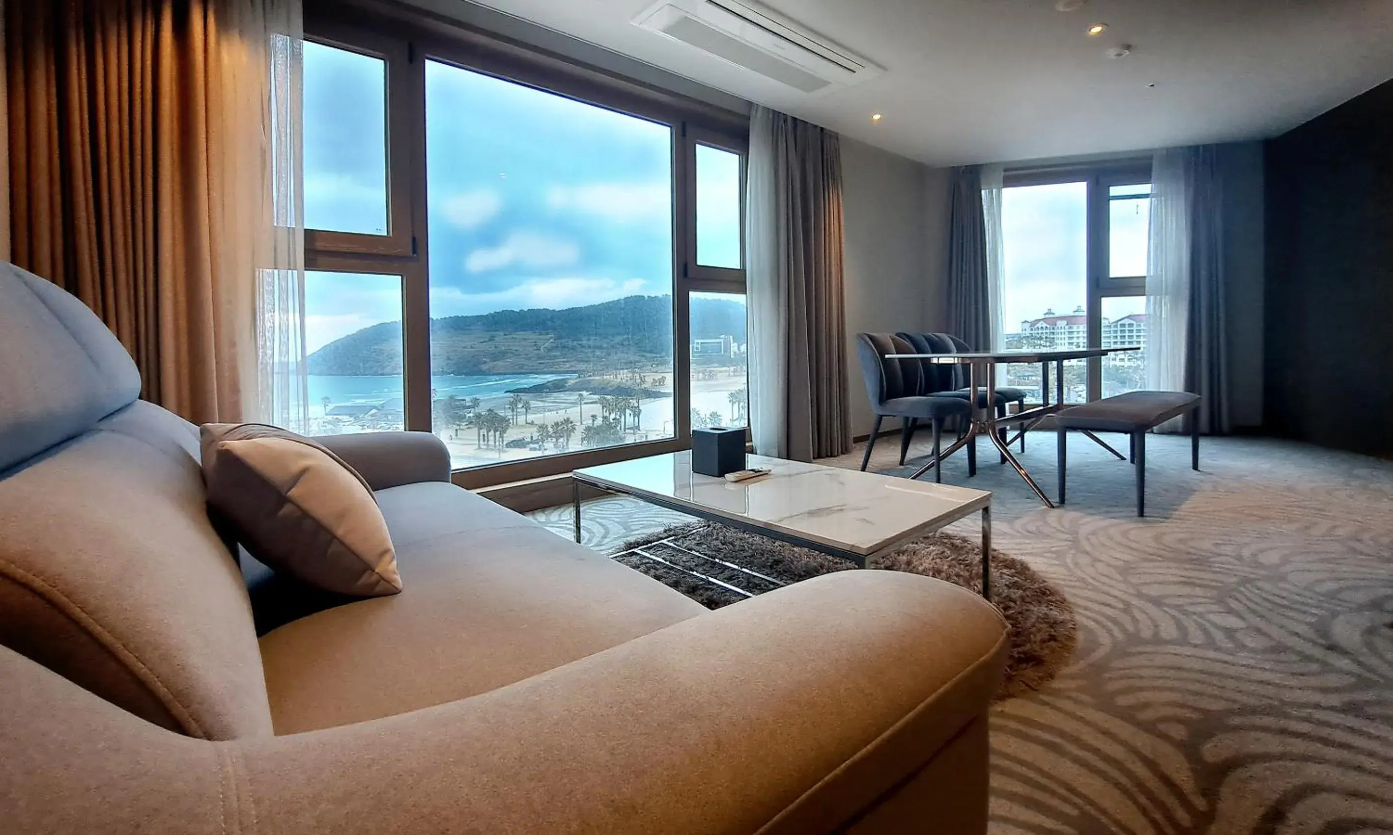 Living room in Saint Beach Hotel Living room in Saint Beach Hotel