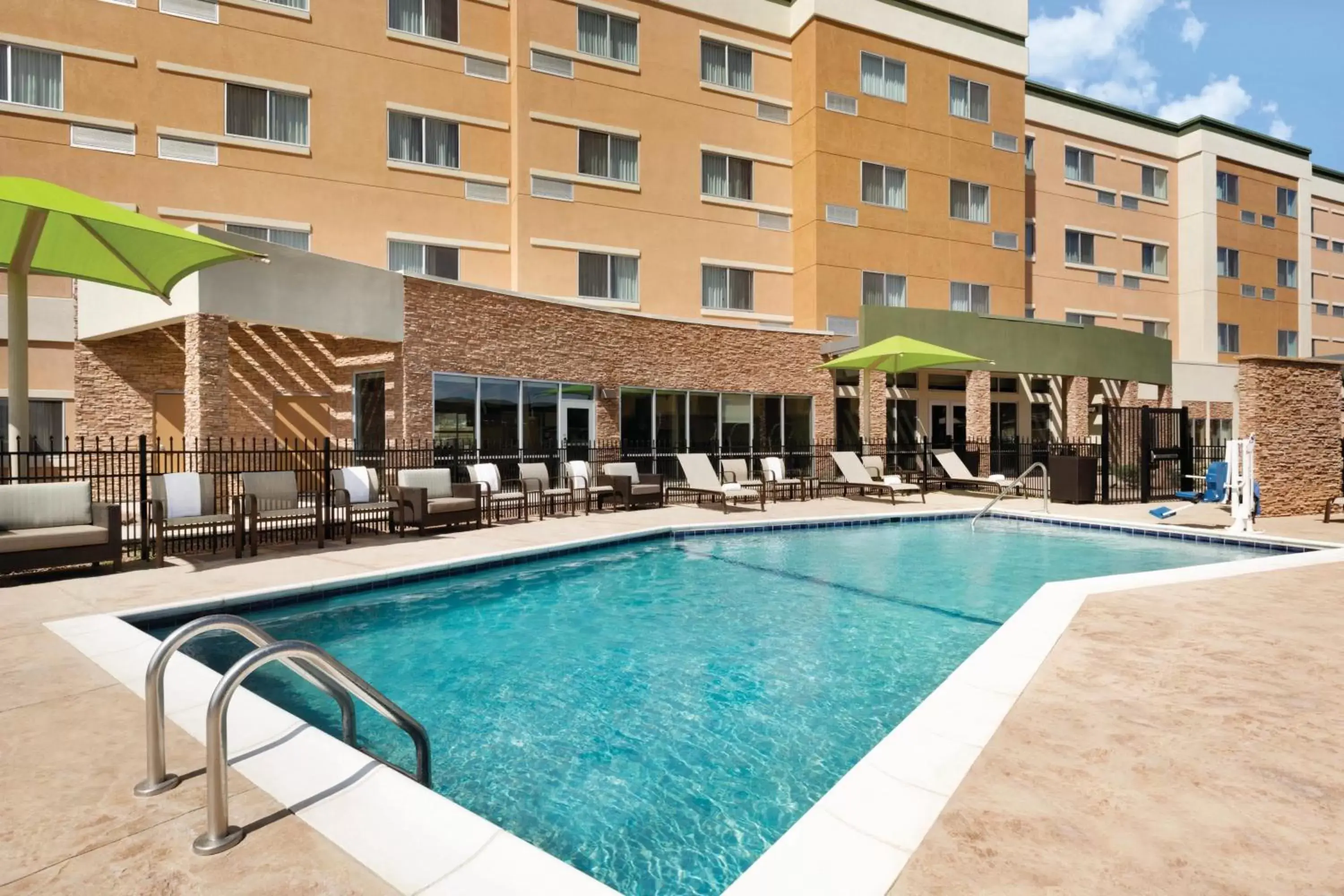 Swimming Pool in Courtyard by Marriott El Paso East/I-10