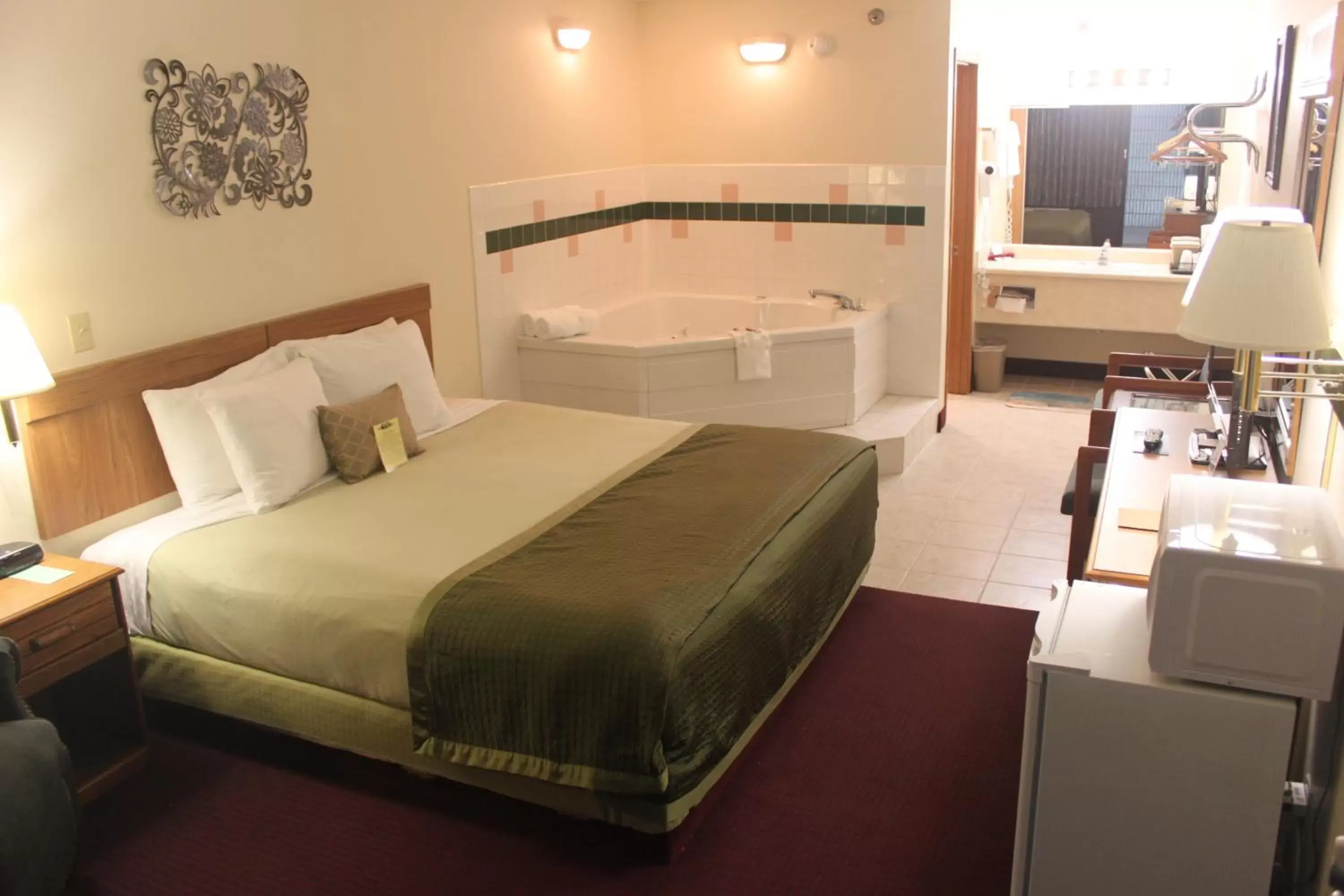 Bed in Ozark Valley Inn