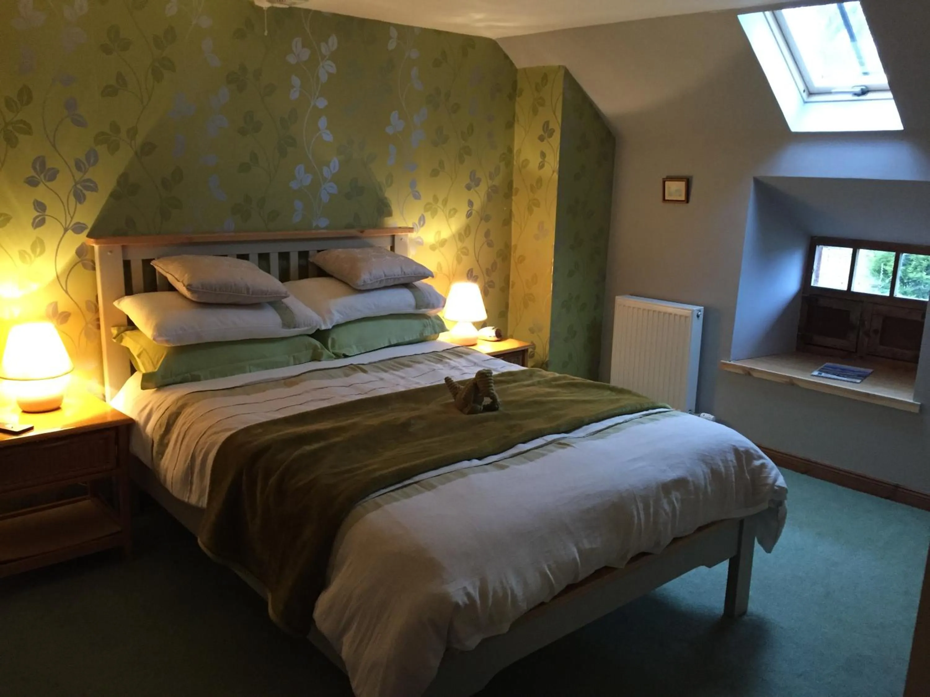 Photo of the whole room, Bed in Lodge at Lochside